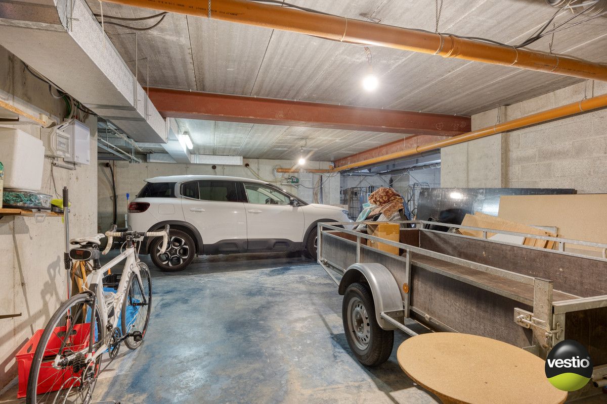 RUSTIG GELEGEN RUIME VILLA MET 5 SLK OP RIANT PERCEEL VAN 18A61CA IN STADSRAND TONGEREN. foto 40