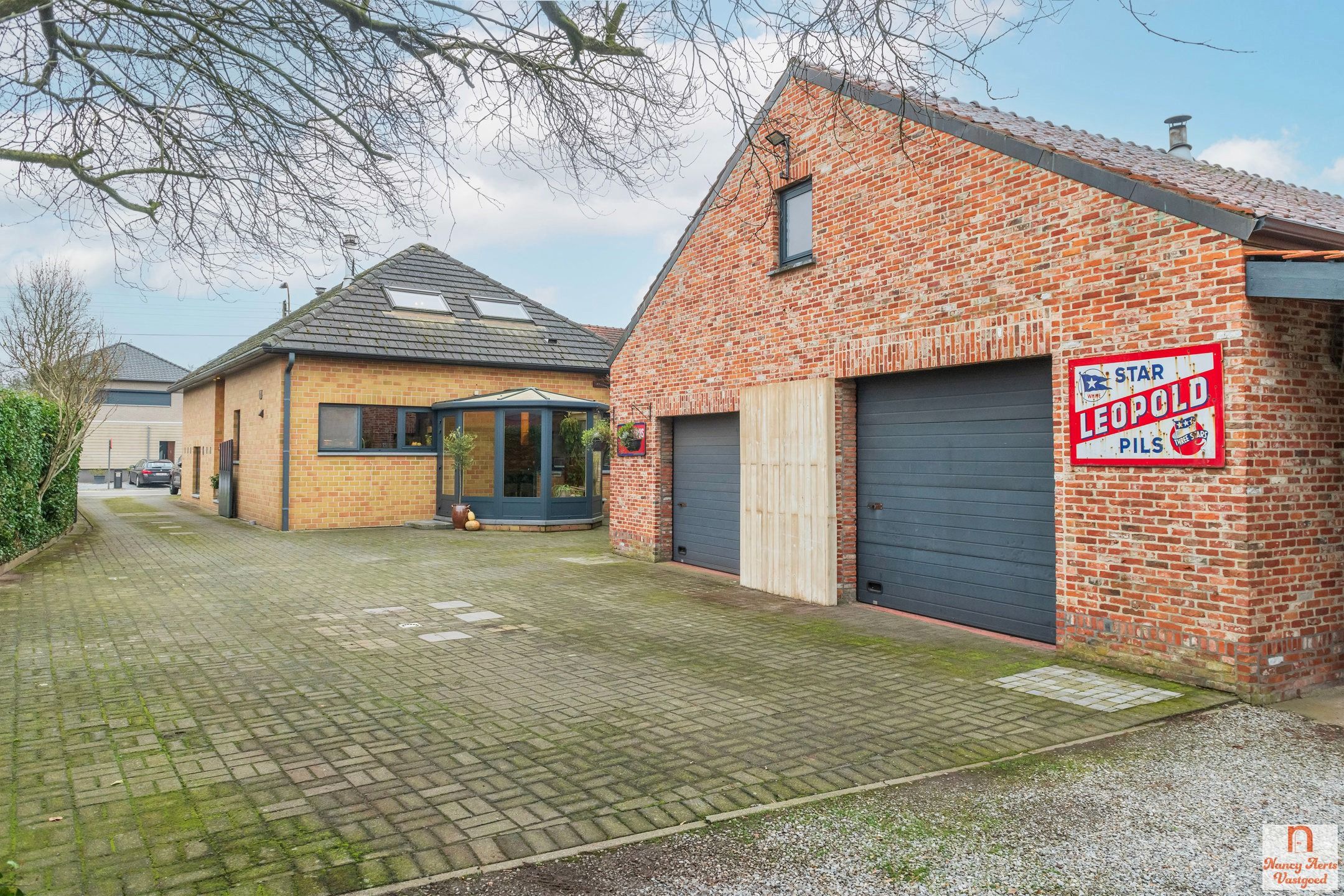 Sfeervolle gezinswoning met grote tuin en veelzijdig atelier foto 27