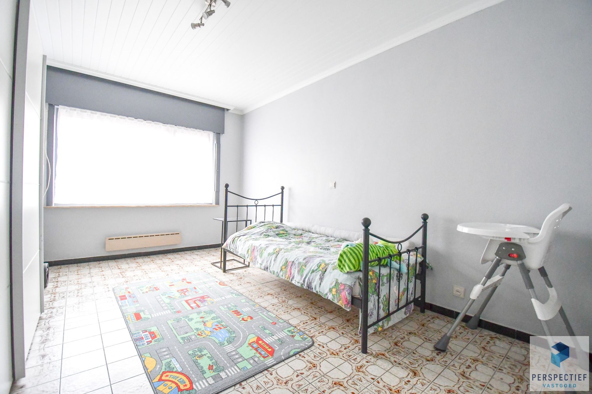 UITSTEKEND GELEGEN GELIJKVLOERSE WONING met 4 slaapkamers en tuin foto 18