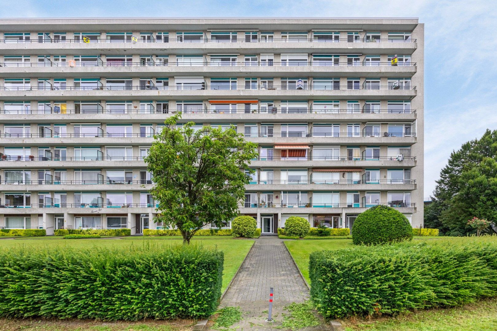 Instapklaar appartement met 2 slaapkamers op 4de verdieping. foto 4