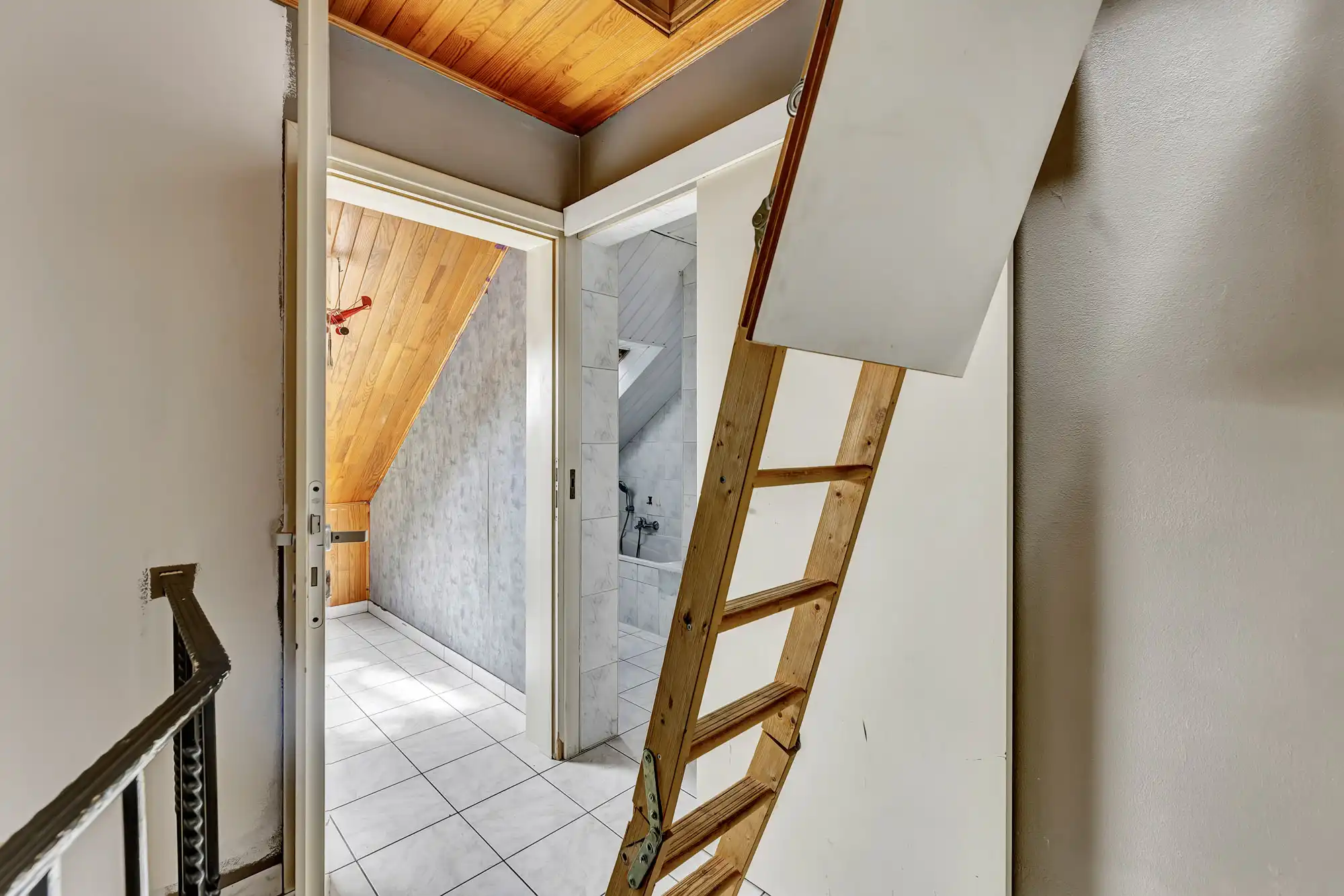 Starterswoning op rustige locatie nabij bos en station foto 17