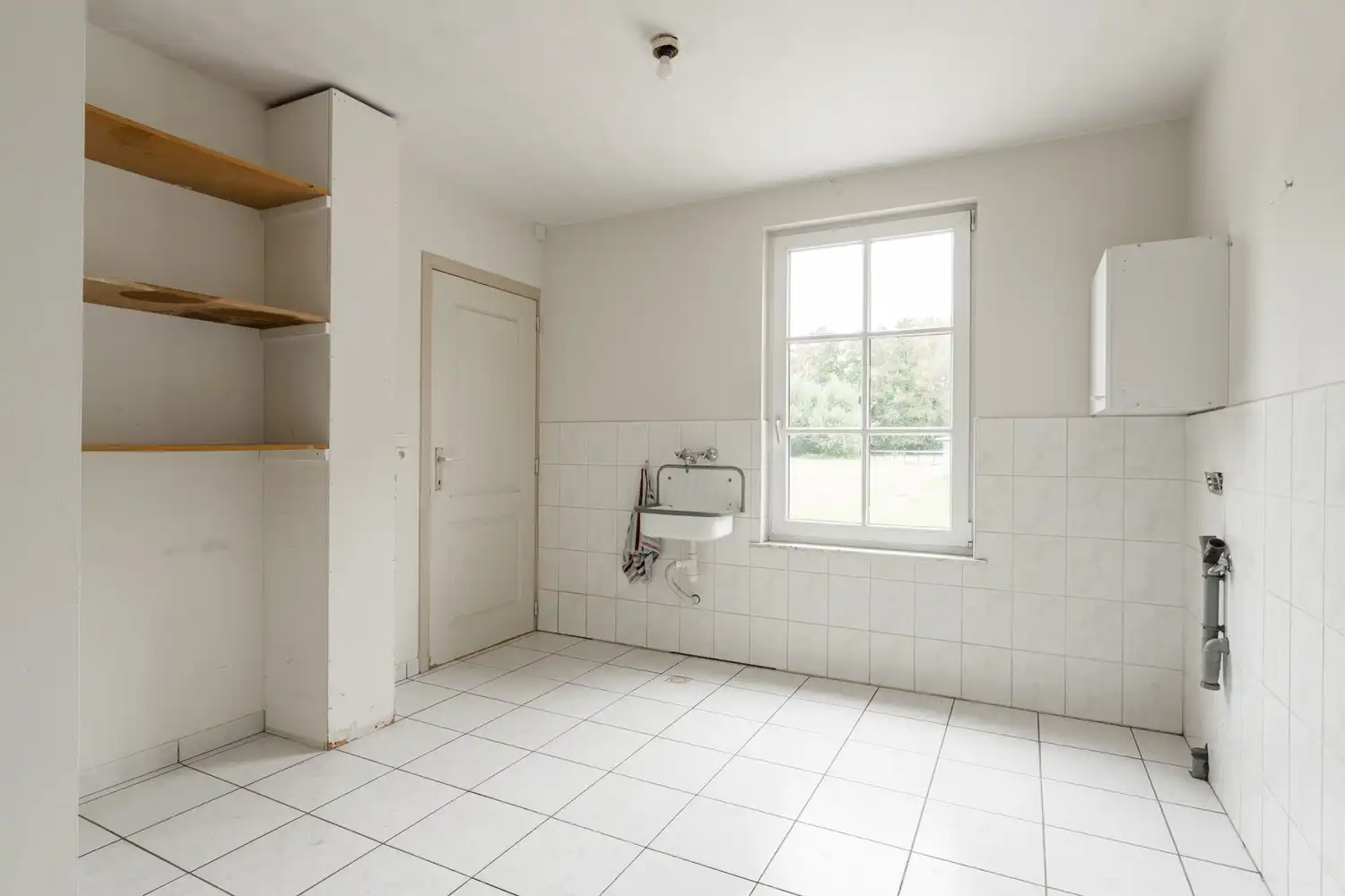 Vrijstaande woning met 5 slk op ruim perceel van 30 are in Pelt foto 9