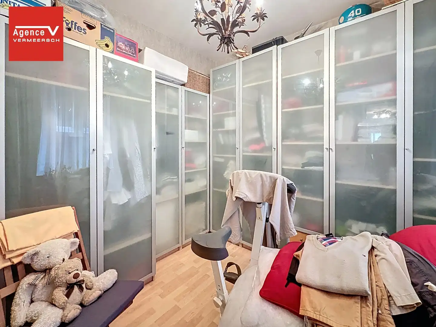 Op te frissen appartement met topligging aan het Marie-Joséplein. foto 17