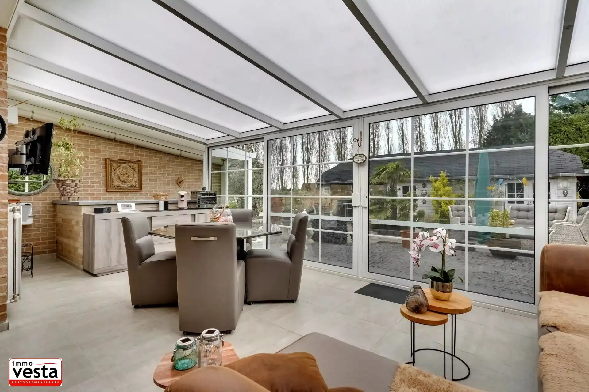 Ruime villa op een goede locatie foto 11