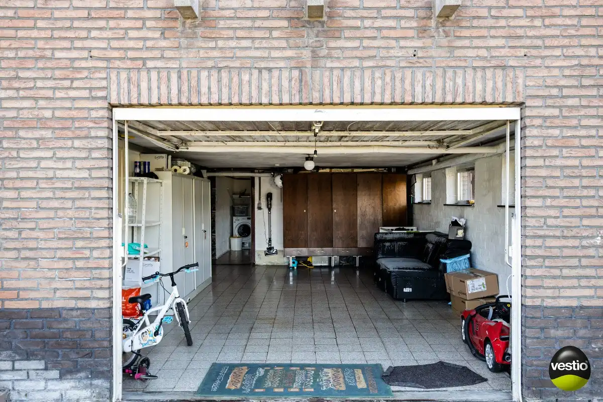 RUIME OPEN BEBOUWING (OB) MET 3 SLAAPKAMERS, GARAGE EN KELDER OP HOEKPERCEEEL VAN 6A67CA. foto 29