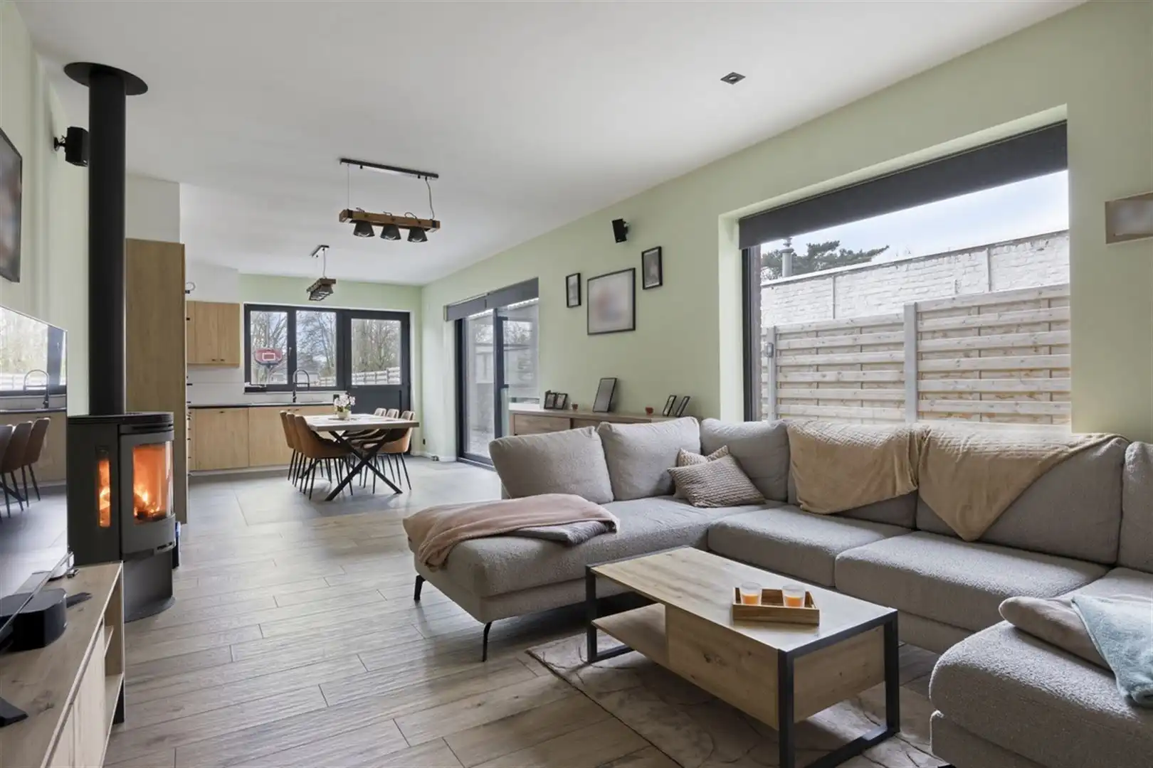 uitzonderlijke eigendom met garage en grote tuin (2287 m²) foto 4