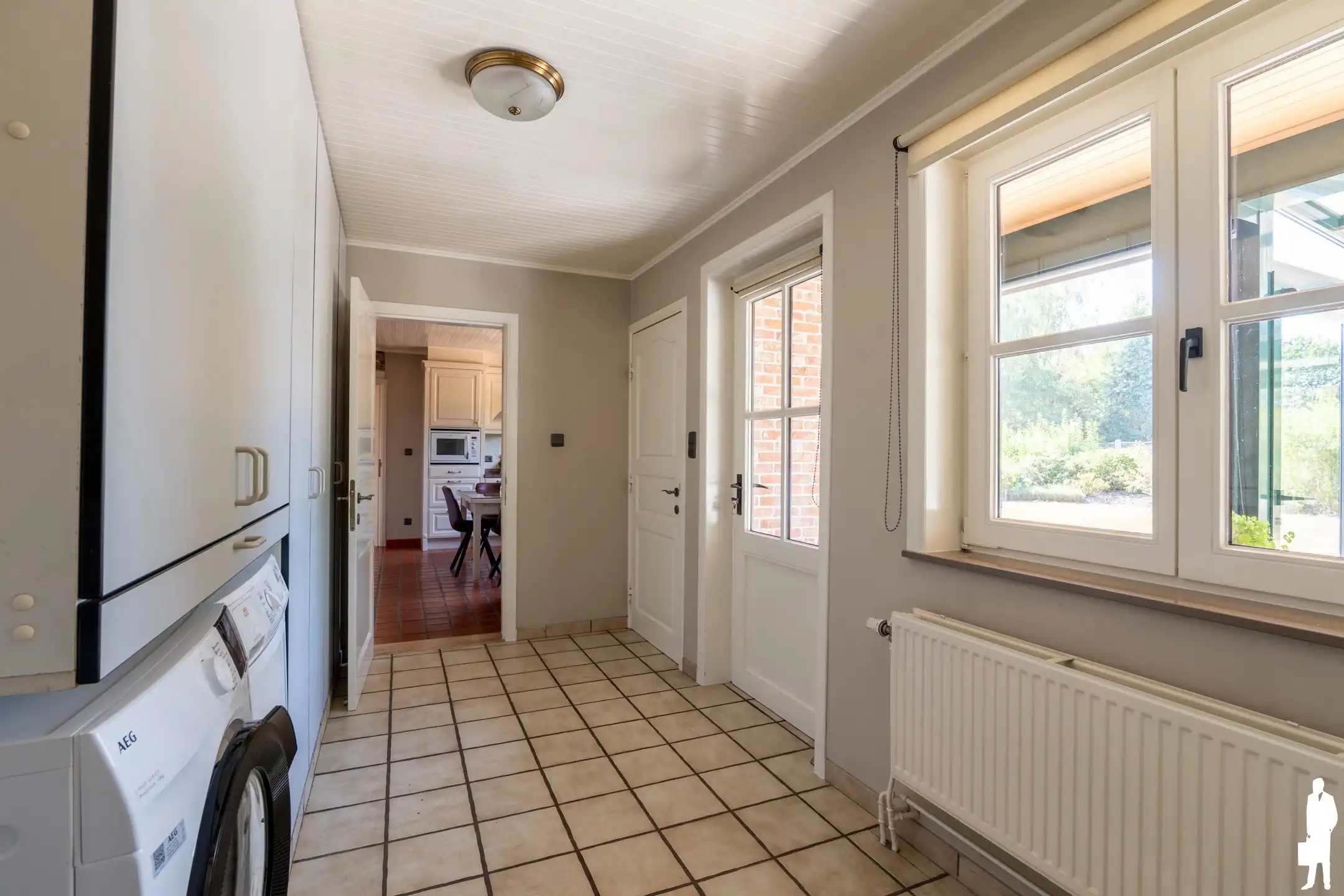 Uniek gelegen woning midden in agrarisch gebied; 3.435 m² foto 8