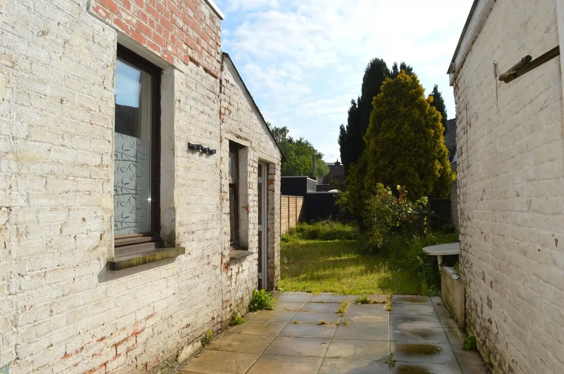 Te renoveren woning met 2 slaapkamers en tuin vlakbij te koop in Marke foto 9