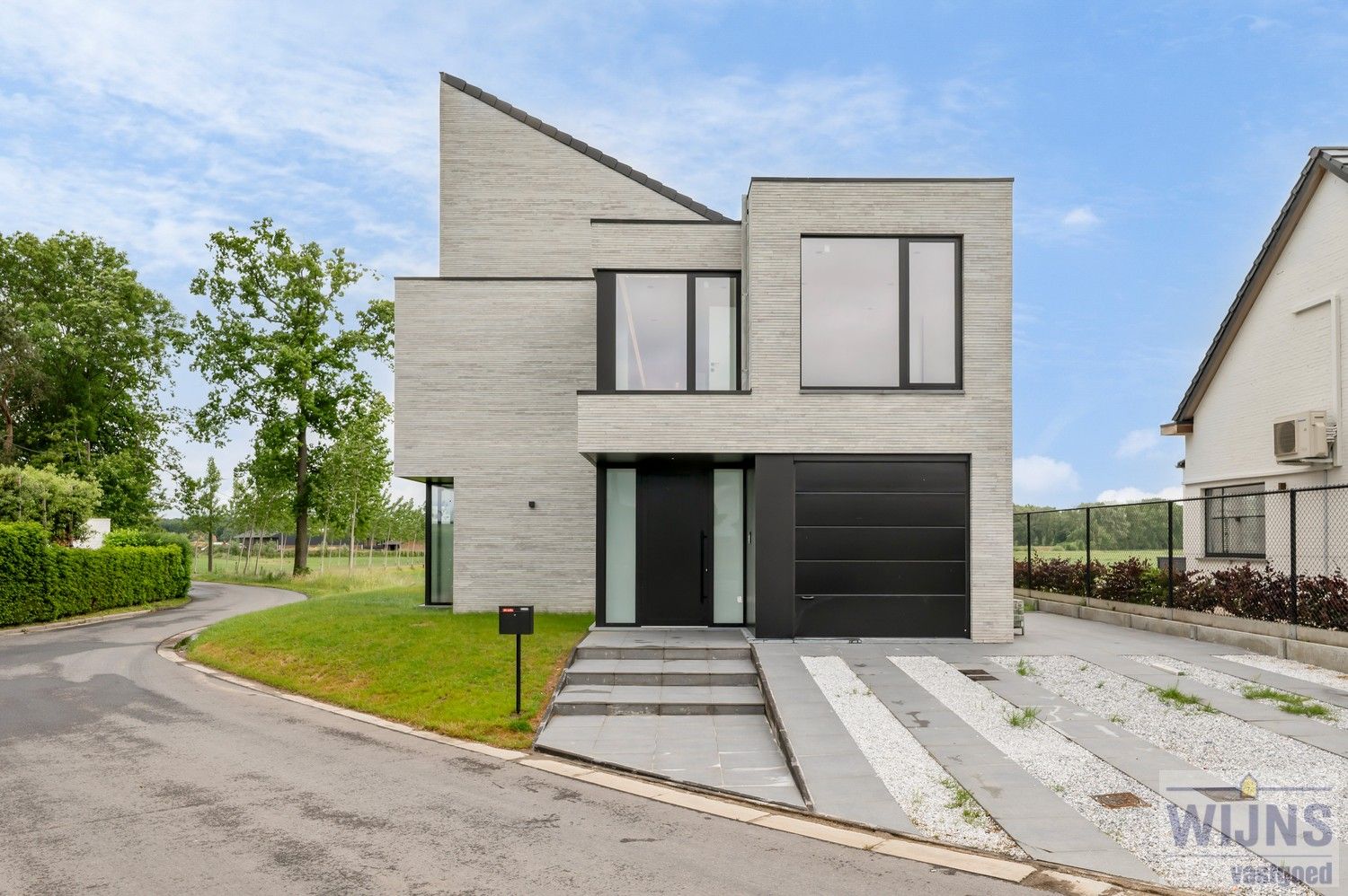 ZEER RUIME NIEUWBOUW OPEN BEBOUWING MET PRACHTIG VERZICHT OVER WEILANDEN foto 2