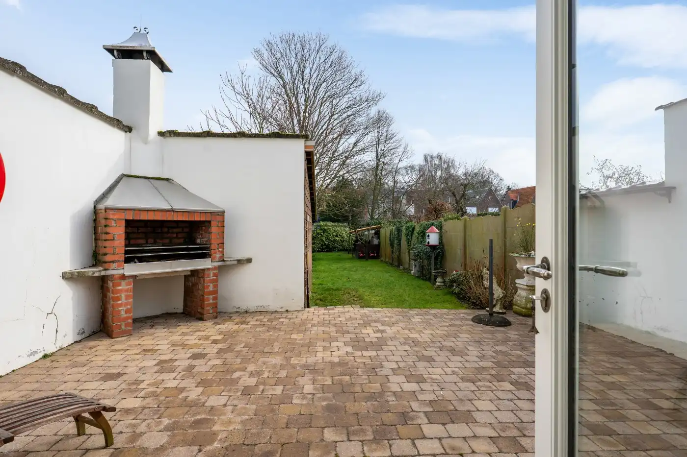 Prachtig gerenoveerde, authentieke woning met 4 slpk. en tuin foto 29