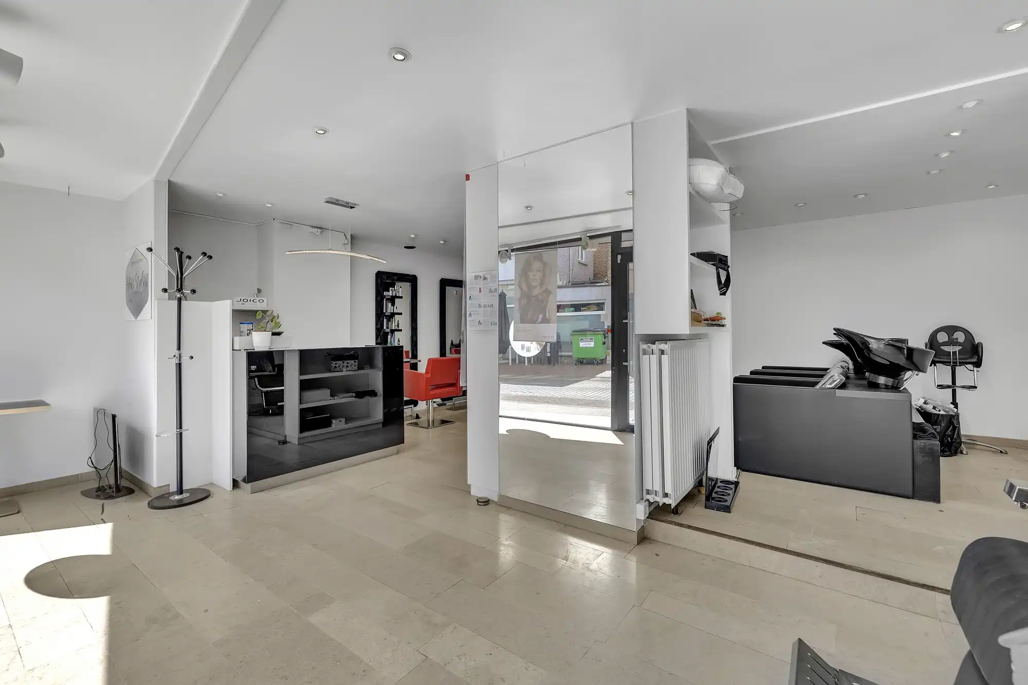 Multifunctionele rijwoning in centrum Liedekerke foto 2