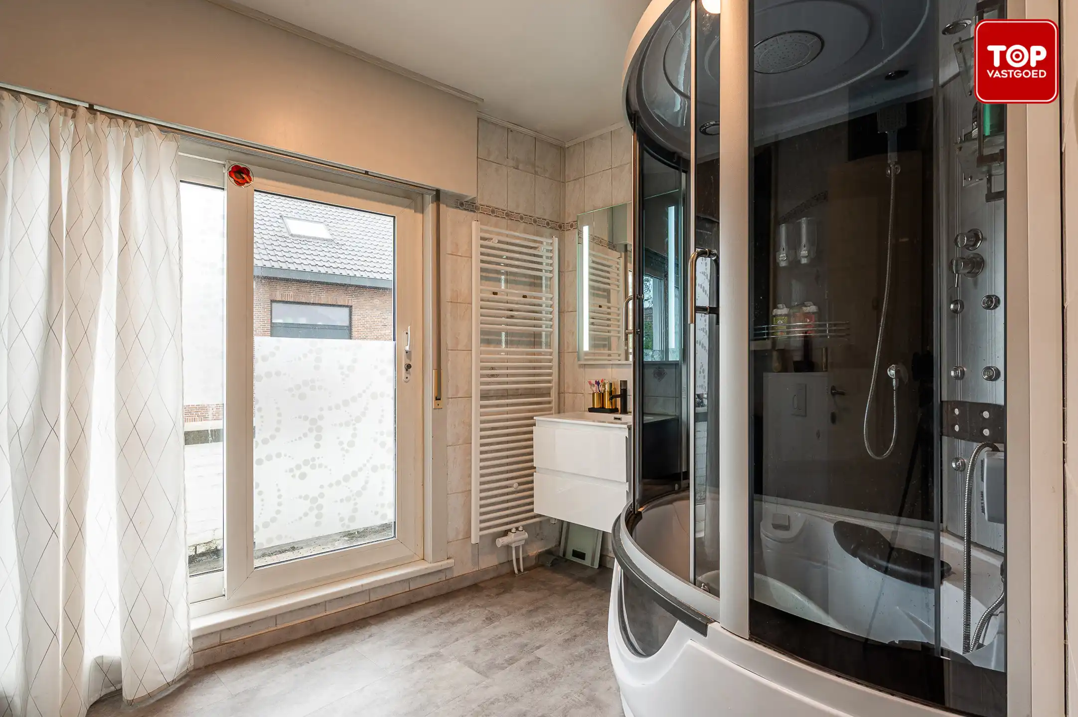 Instapklare woning met 4 slaapkamers en tuin in het hart van Sleidinge foto 21