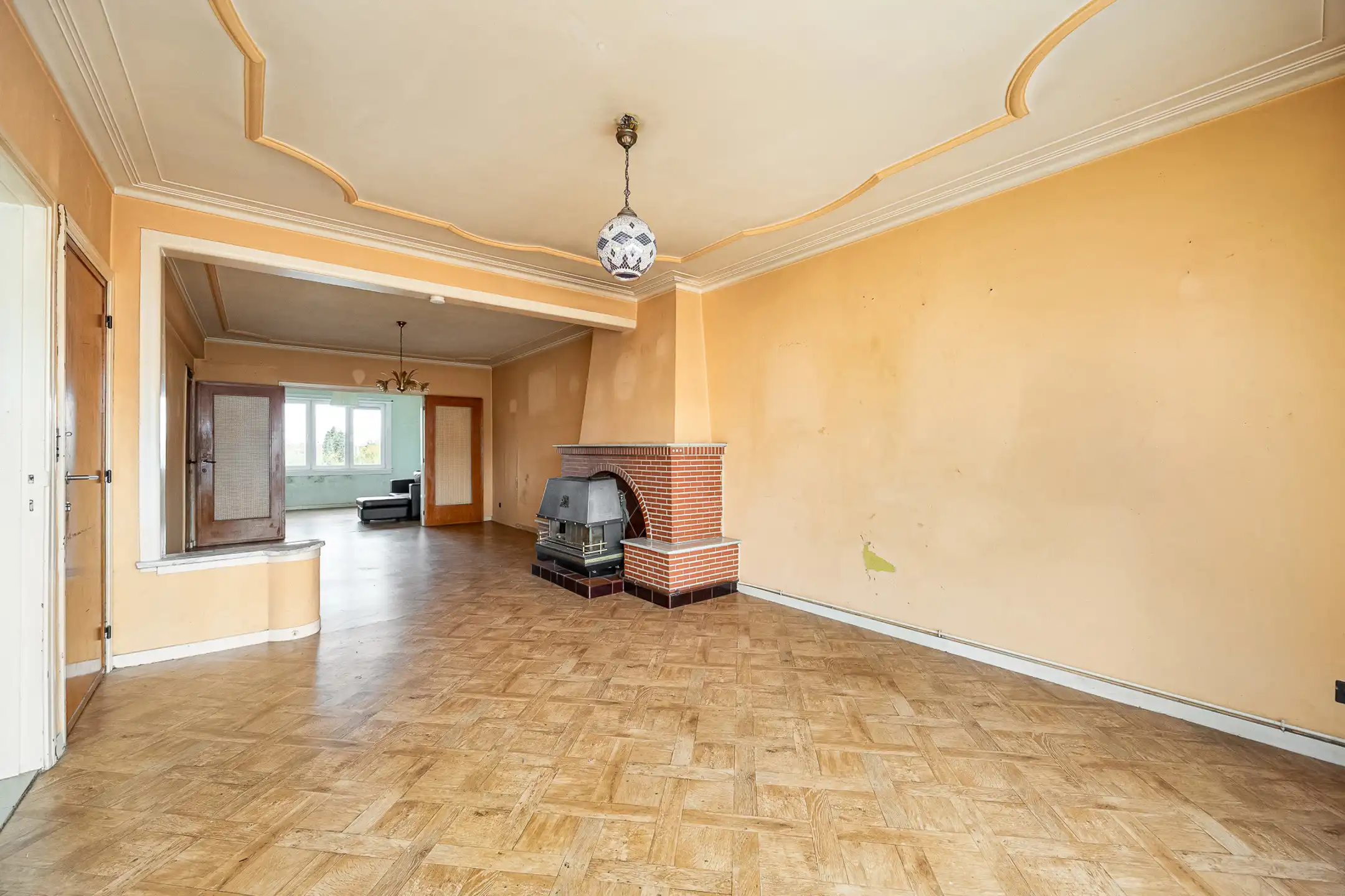 te renoveren appartement met 2 slaapkamers  foto 4