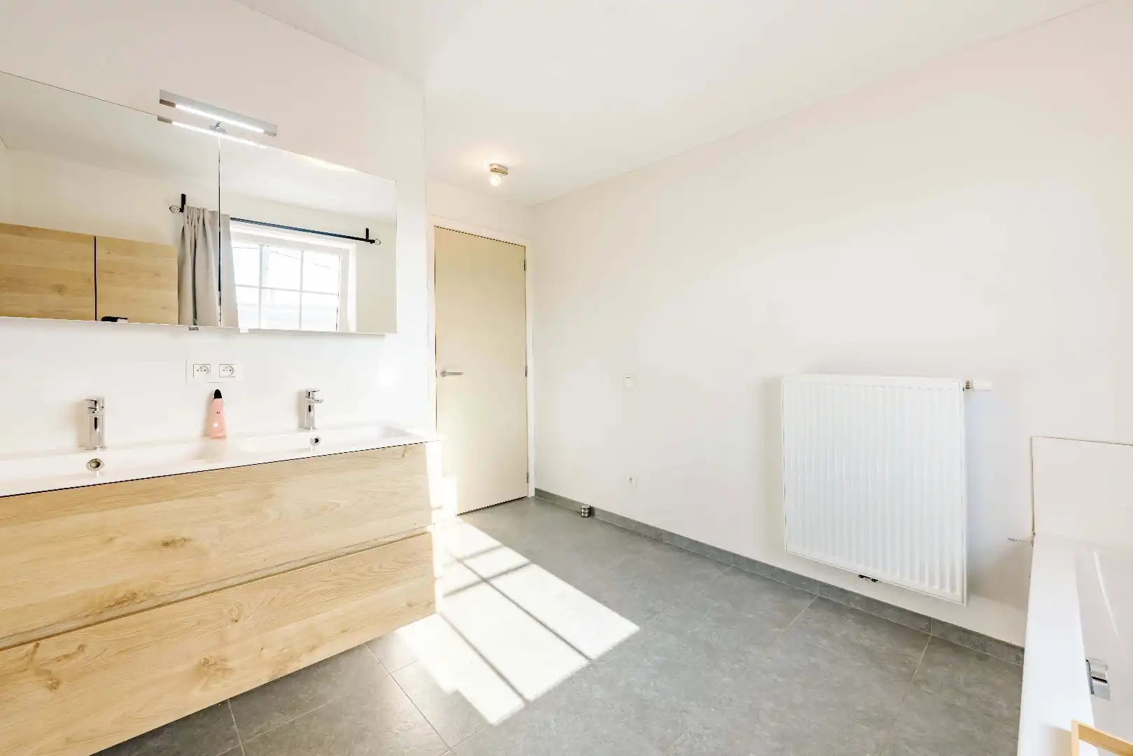 RECENTE HALF OPEN BEBOUWING MET TUIN | GARAGE | 3 SLPKS foto 16