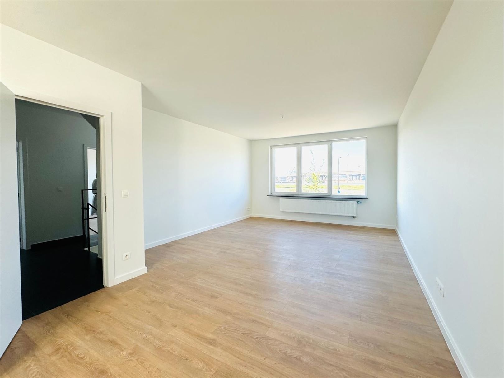 BUILDING met kantoren/appartementen 647m² langs ALBERTKANAAL. foto 29