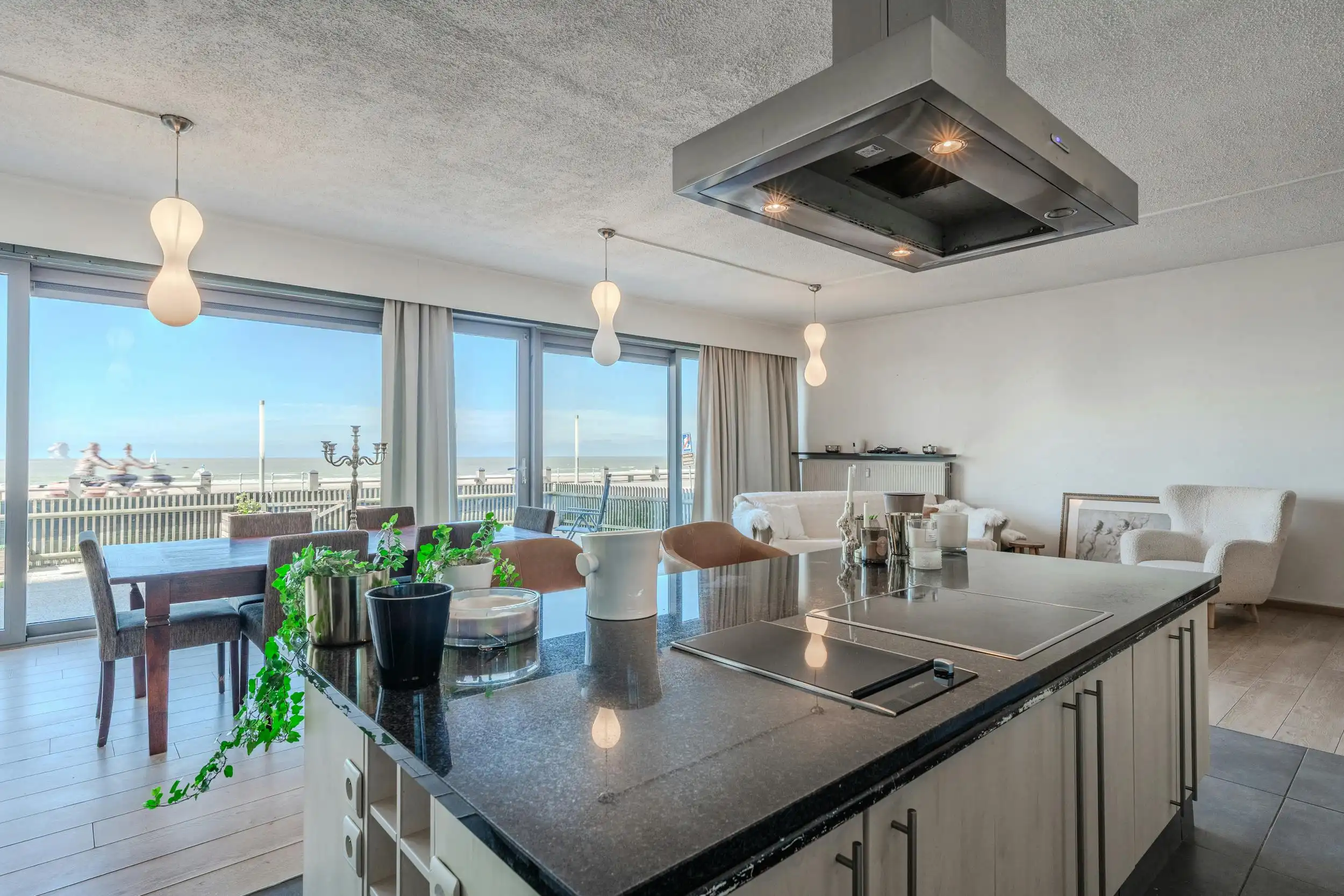 Gelijkvloers appartement (165m²) met zeezicht te Oostende foto 6