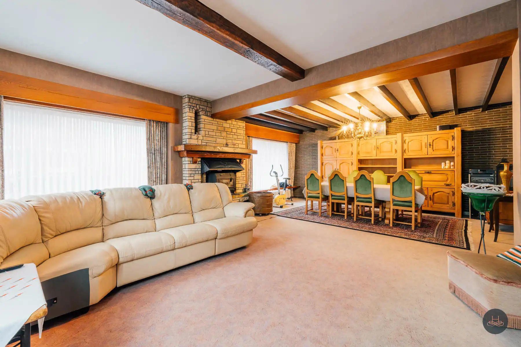 Prachtige authentieke en ruime villa met enorm potentieel foto 3