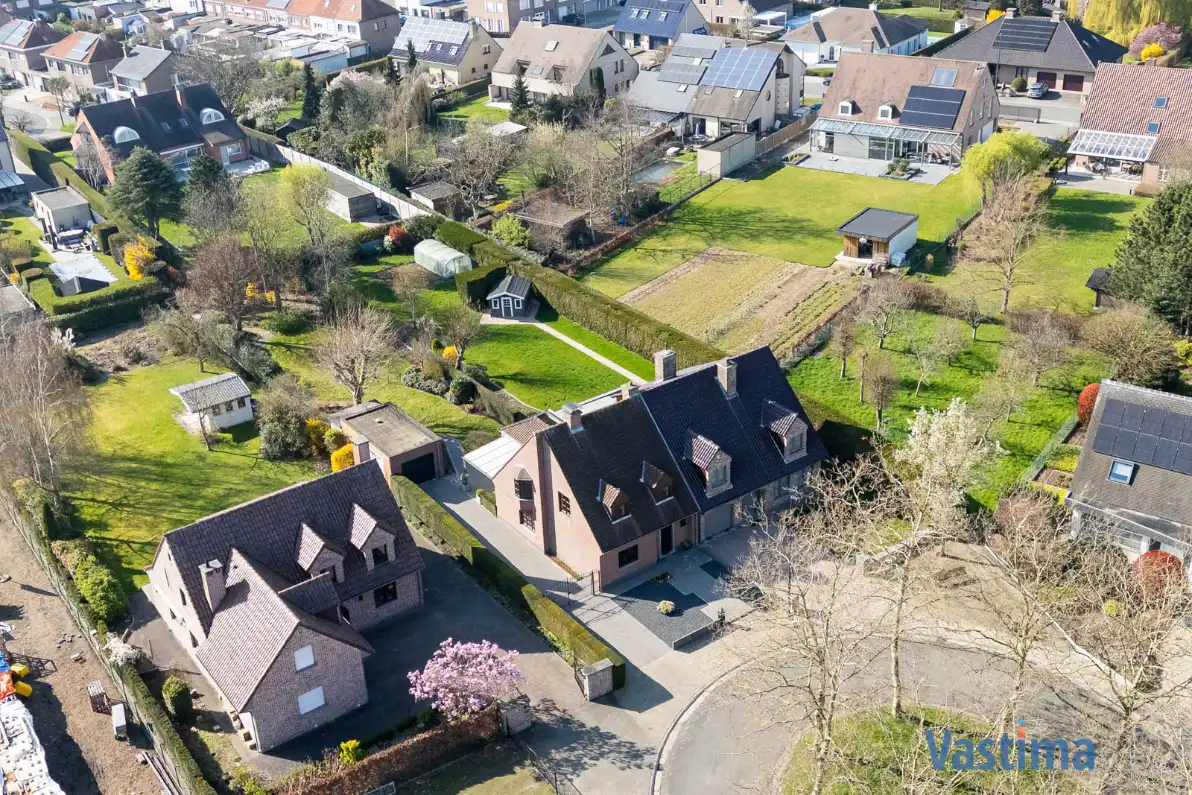 Instapklare gezinswoning met zonnige tuin, garage en topligging nabij centrum Aalst foto 3
