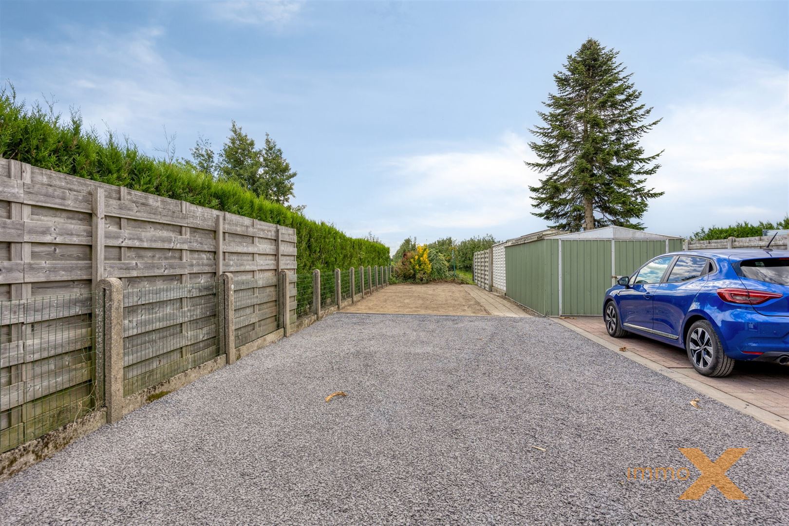 GERENOVEERDE KNUSSE WONING MET LEUKE TUIN foto 22