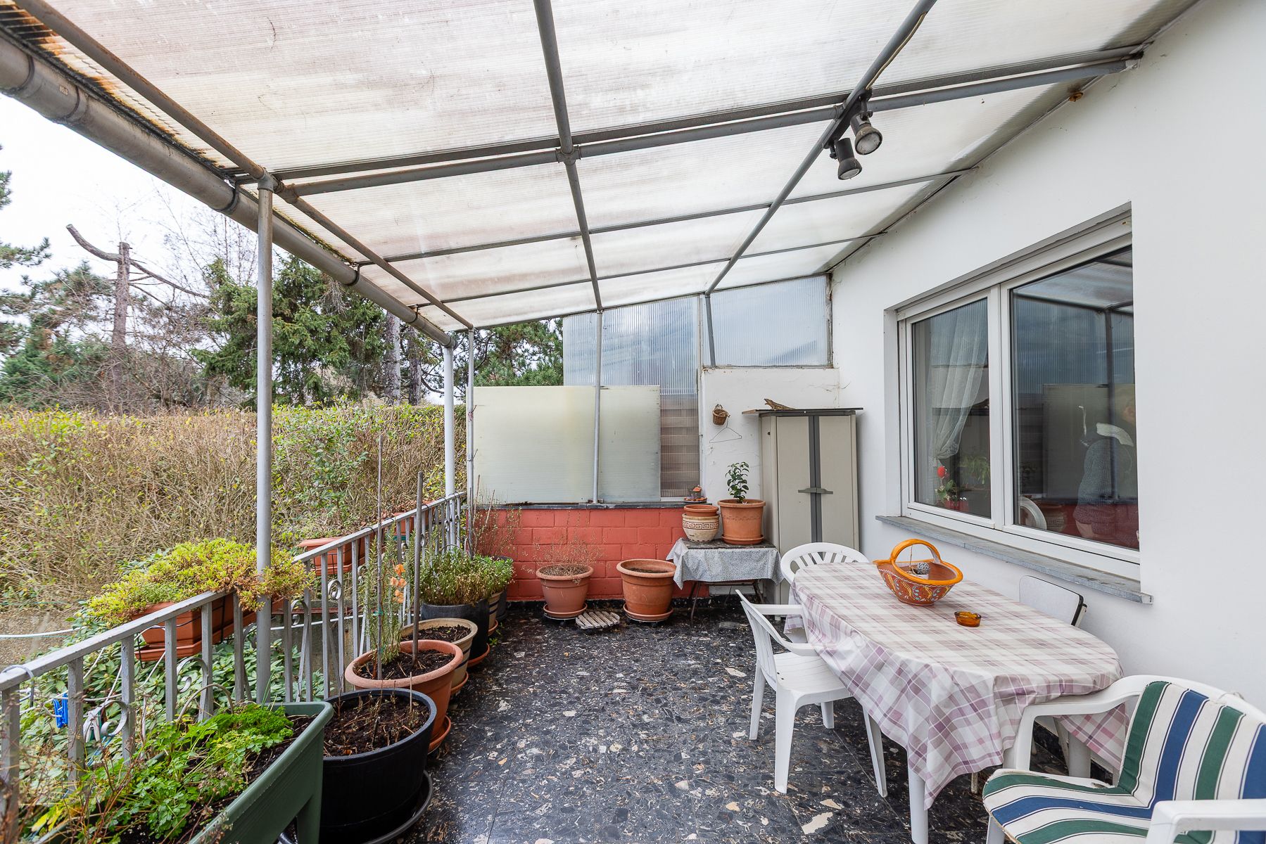 Gezinswoning met tuin, terras en garage foto 20