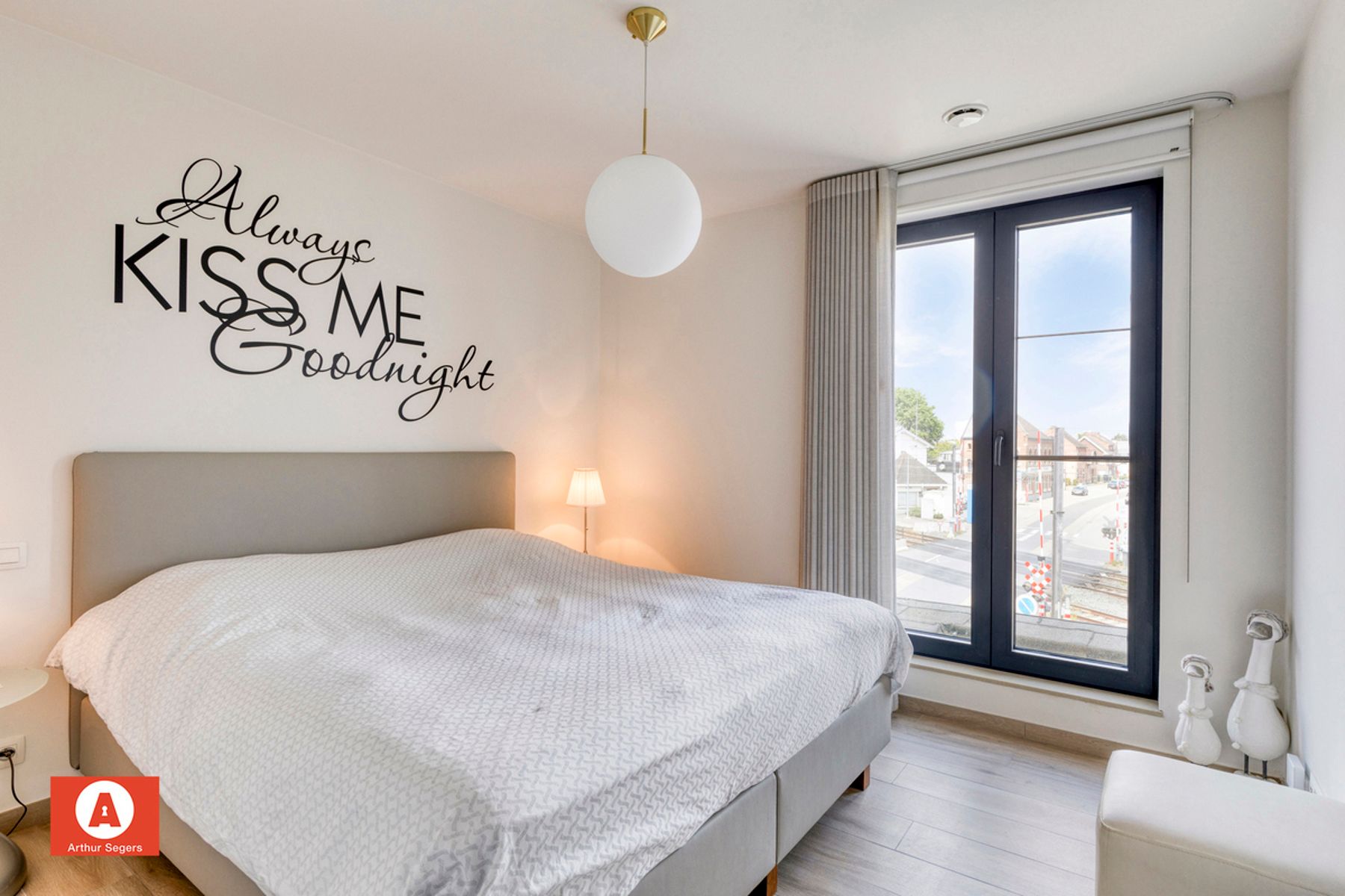 Luxe BEN-penthouse met 2 terrassen en autostaanplaats foto 18