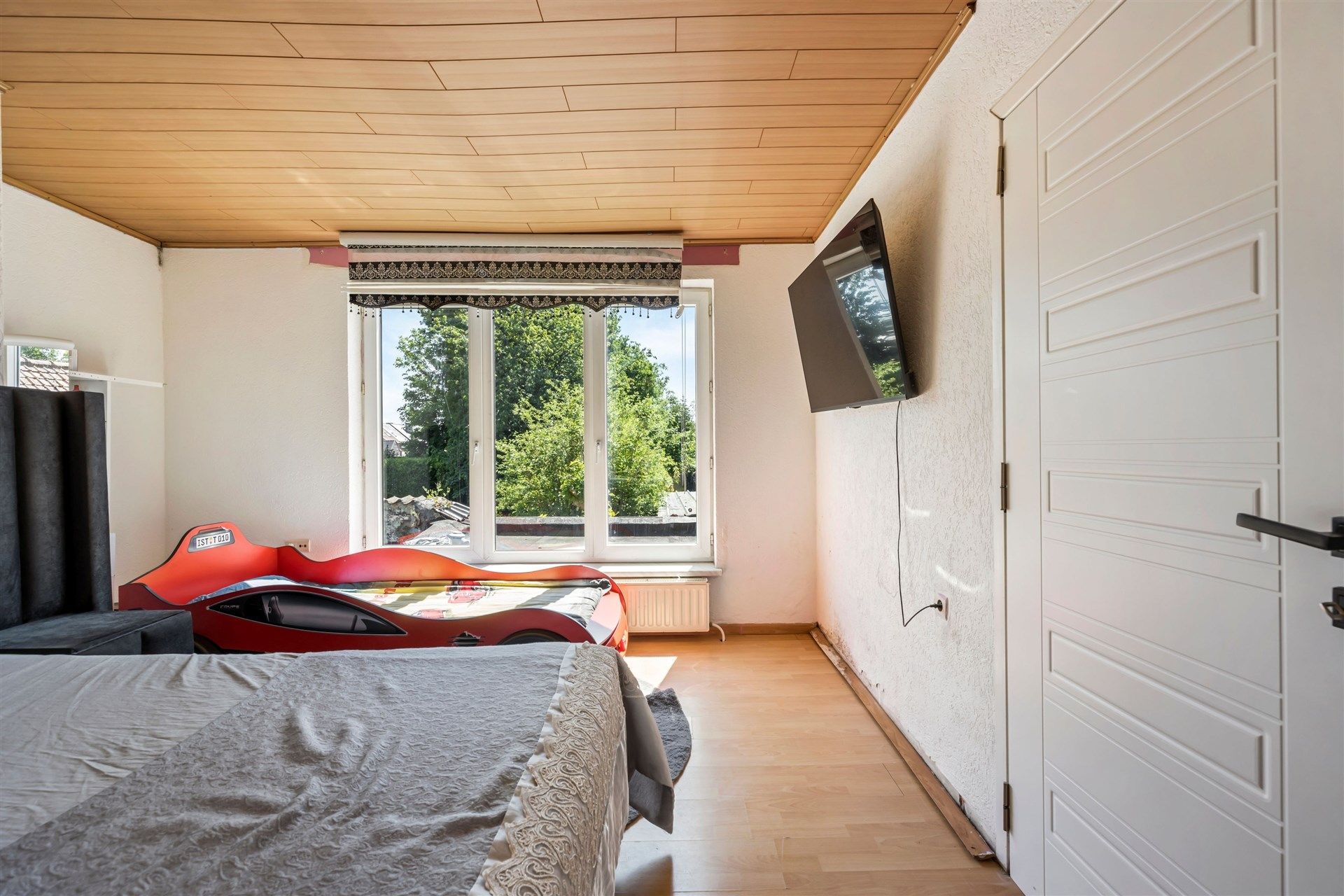 Instapklare gezinswoning met 4 slaapkamer nabij het centrum  foto 12