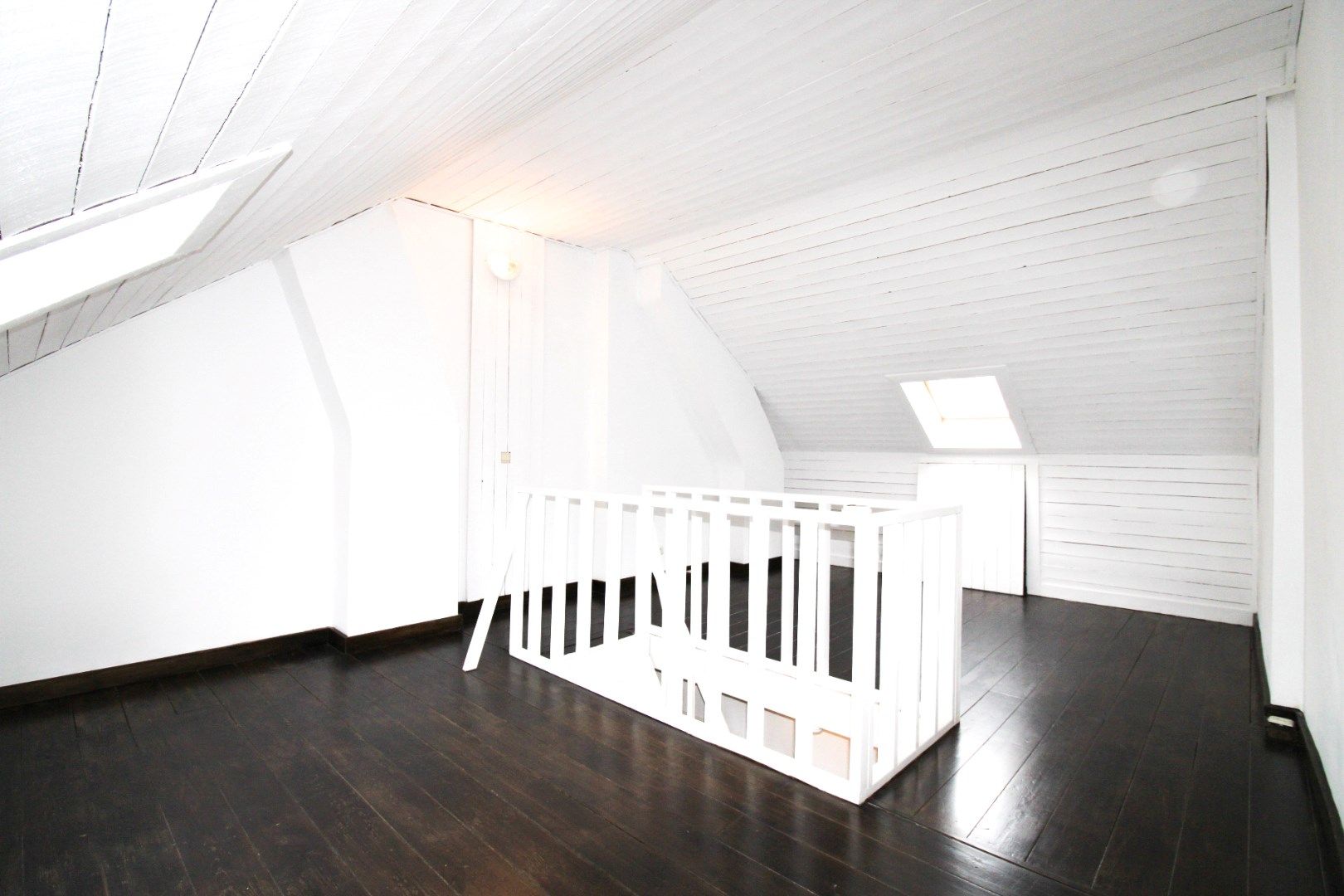 Charmante instapklare woning met 3 ruime slaapkamers en terras in het hartje Sint-Niklaas foto 22
