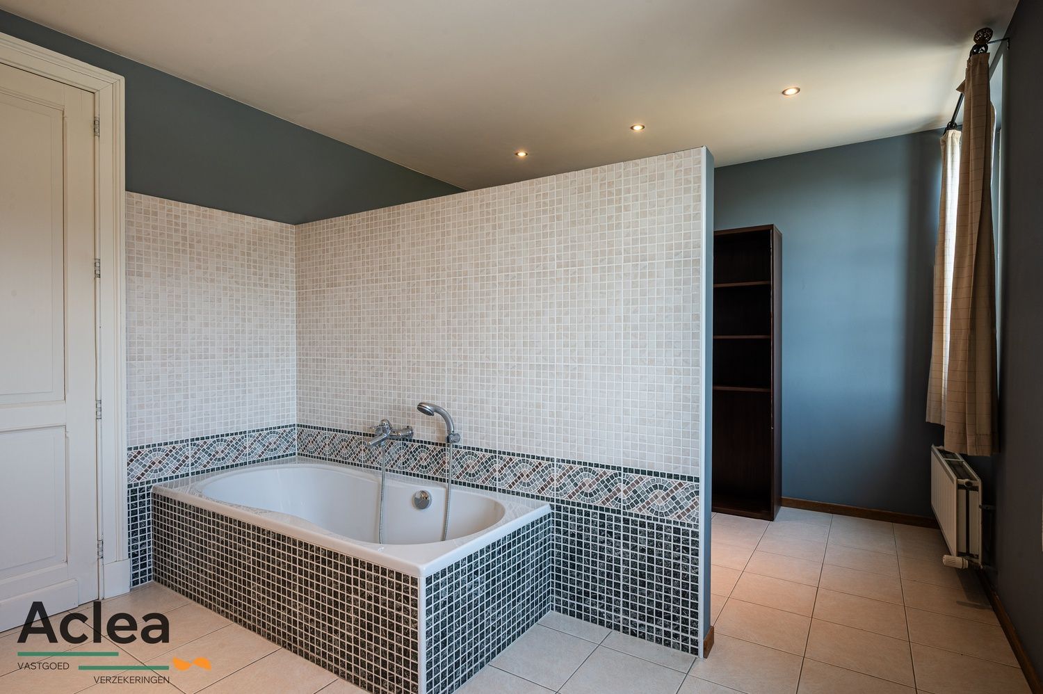 Statige burgerwoning met ruime tuin in het dorp van Watervliet foto 18