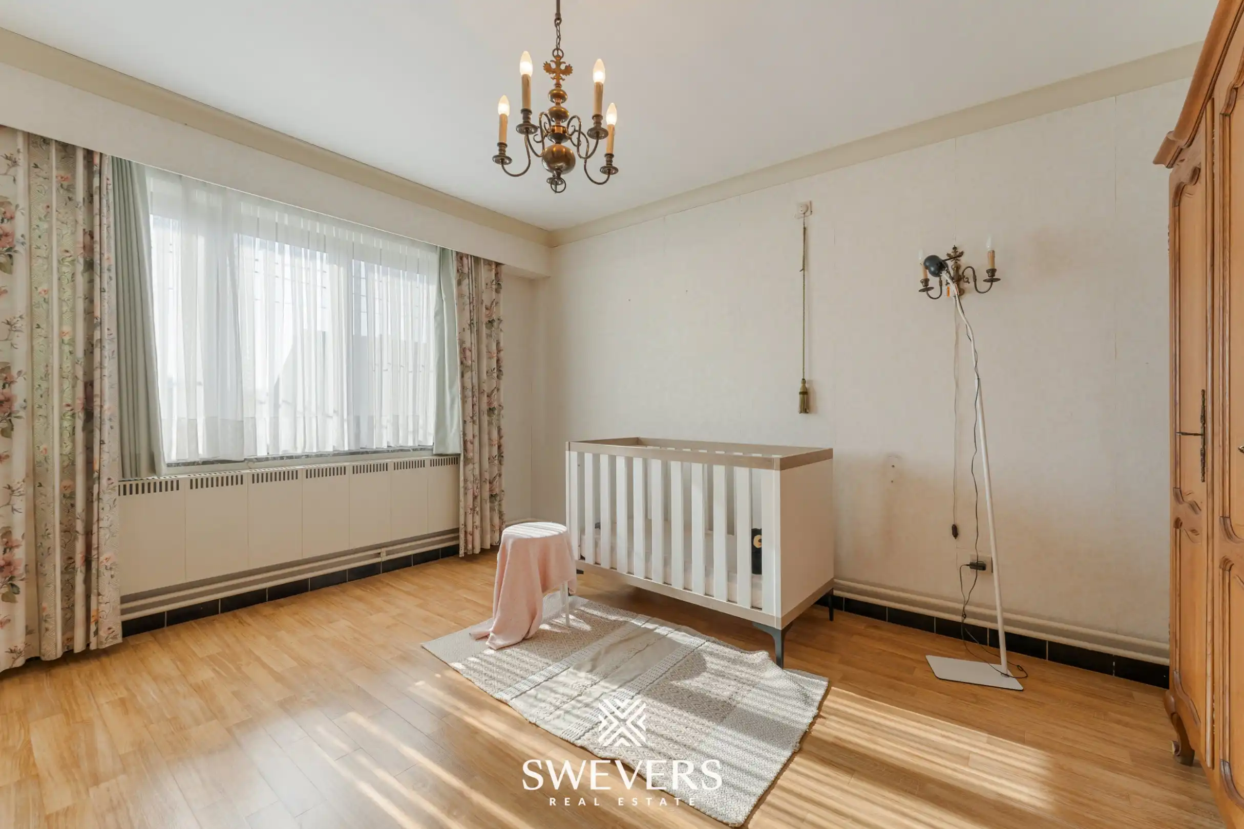 Te renoveren woning met 4 slaapkamers, grote tuin en omliggende velden op rustige ligging nabij centrum Diepenbeek foto 19