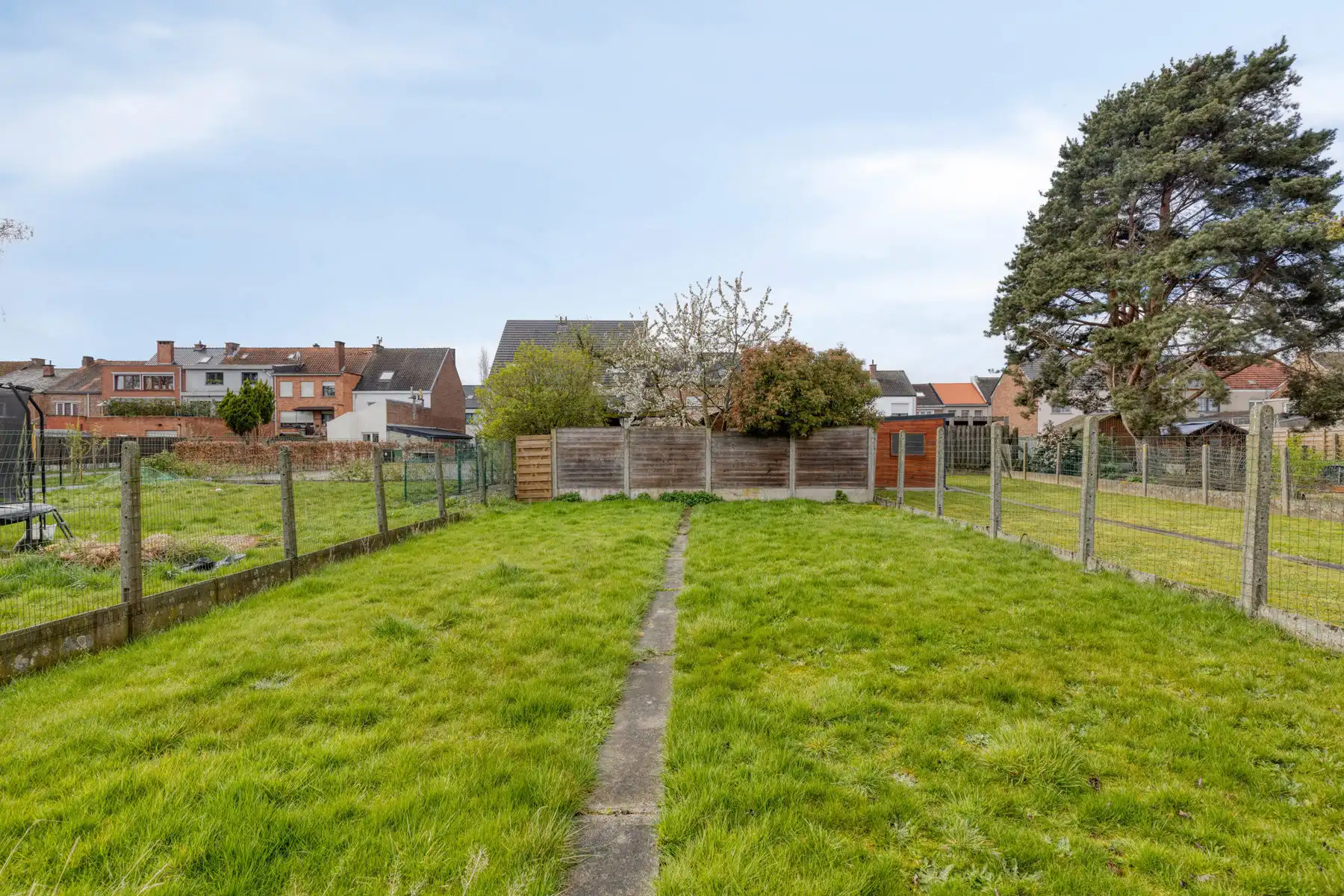 Solide woning met 4 slaapkamers, garage en tuin! foto 25