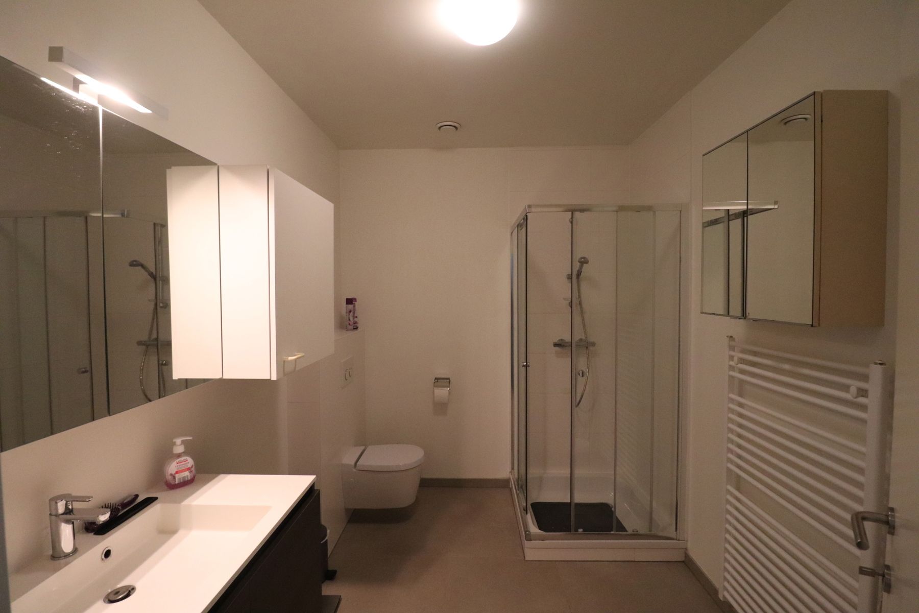Appartement op de eerste verdieping met lift, terras en garage. foto 6