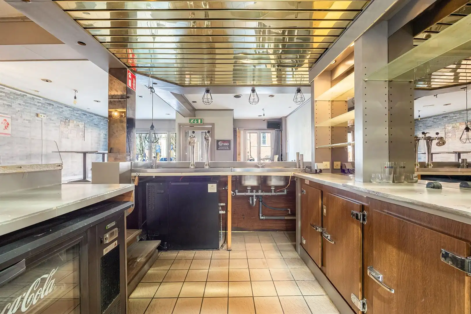 Handelszaak met mogelijkheid tot eengezinswoning foto 5