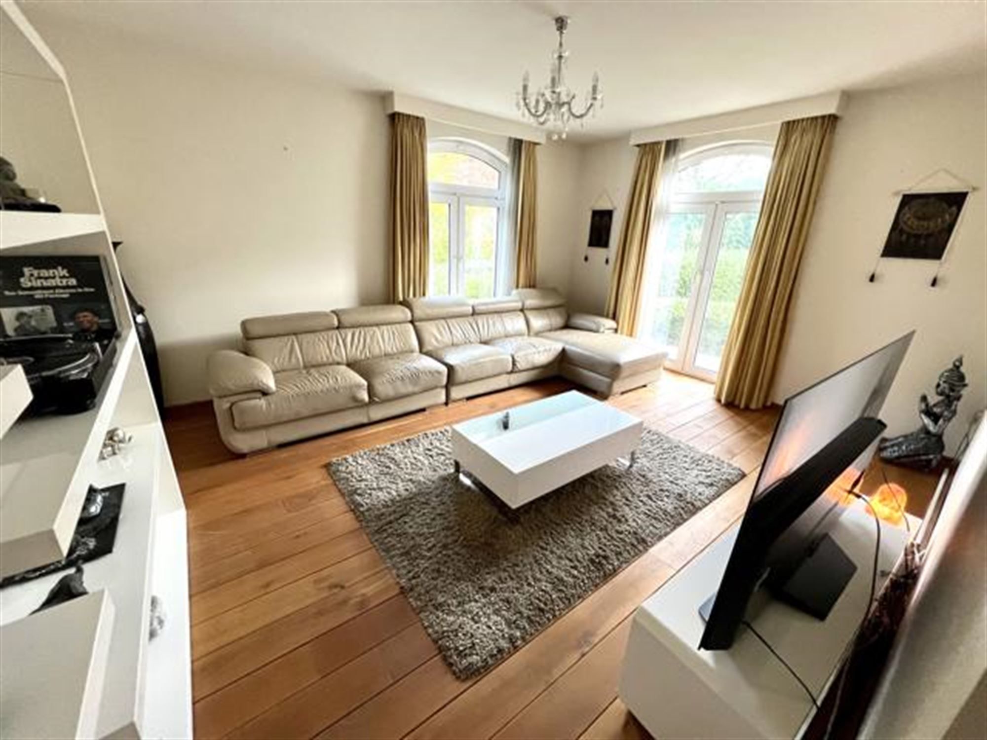 Prachtige villa met 9 slaapkamers en buitenzwembad foto 20