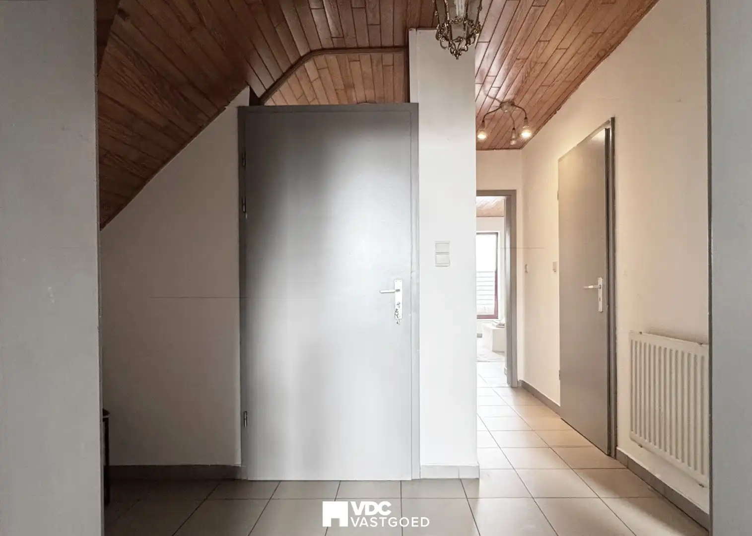 Mooi appartement met 2 slaapkamers in centrum Borgloon foto 3