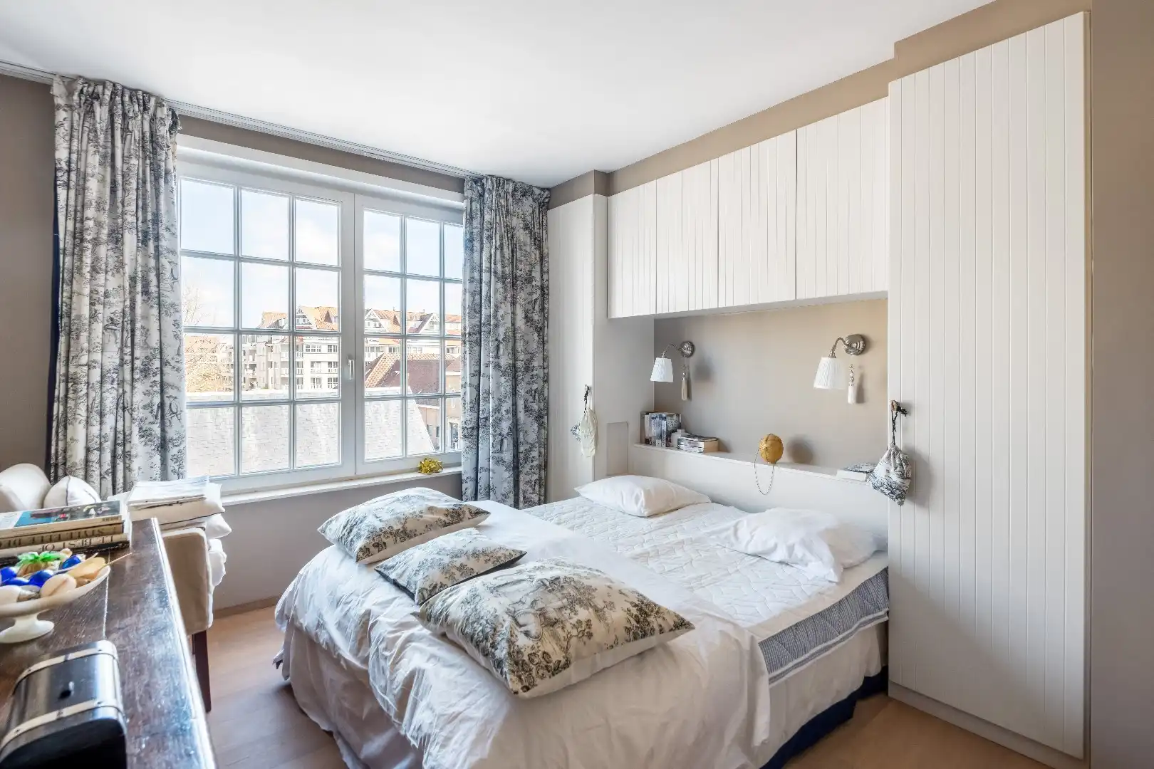 Ruim appartement (ca. 180m²) met een gevelbreedte van meer dan 13 meter, rustig gelegen, in het centrum tegenover de H. Hartkerk. foto 19