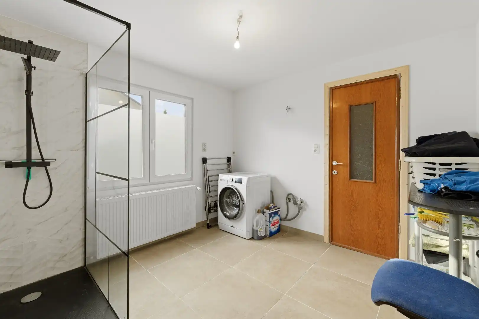 Instapklare halfopen bebouwing met 2 slaapkamers en ruime tuin foto 11