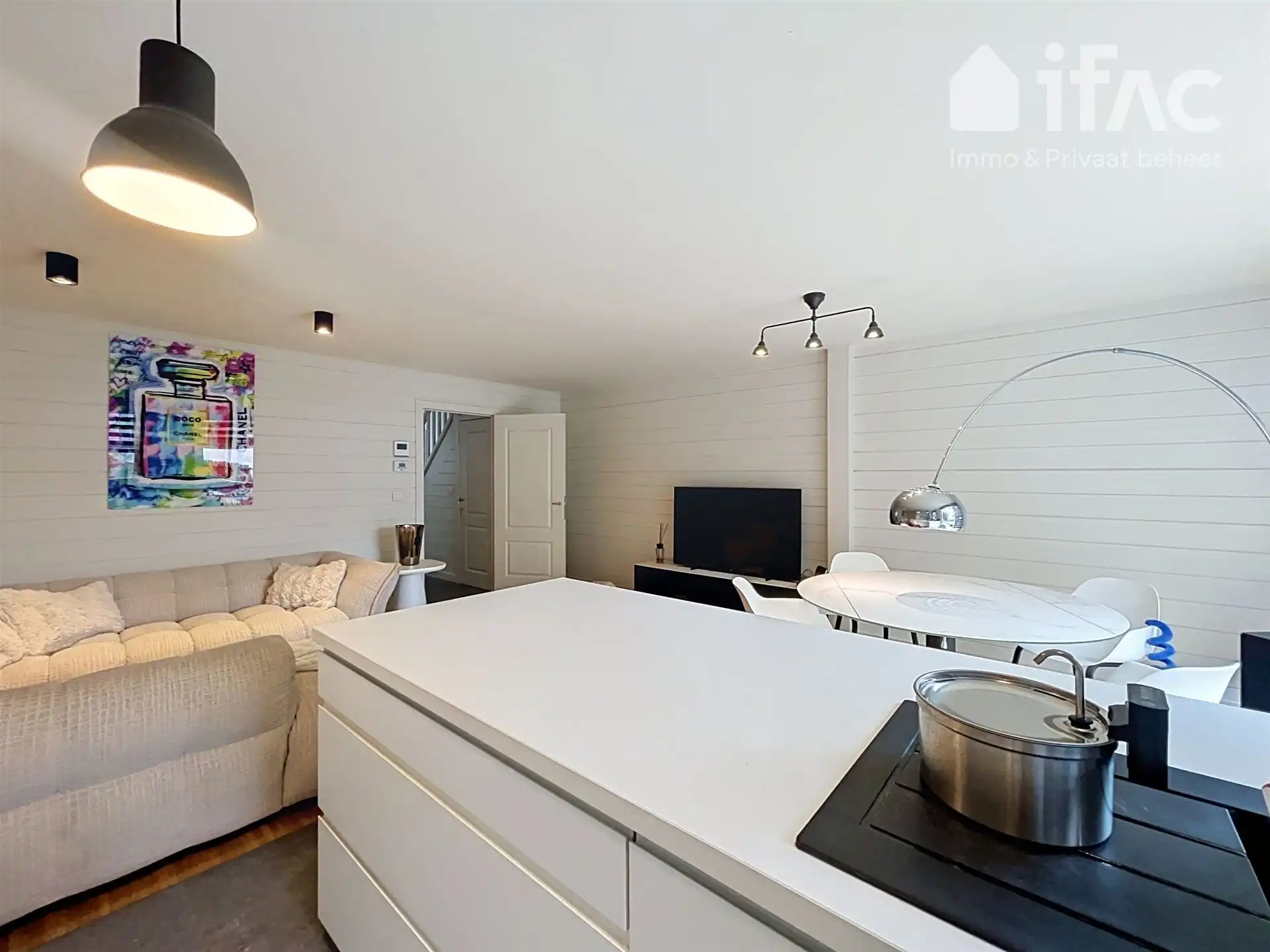 Gelijkvloers duplex-appartement met tuin en terras foto 3