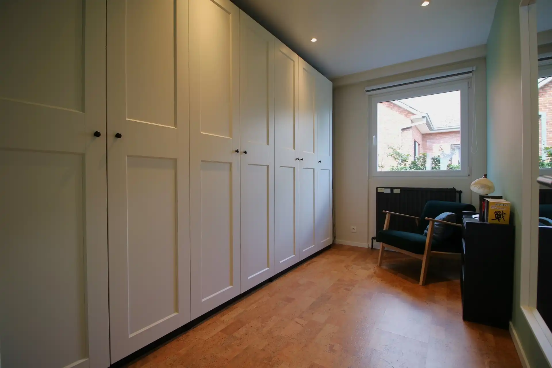 Knap gerenoveerde woning in rustige wijk foto 14