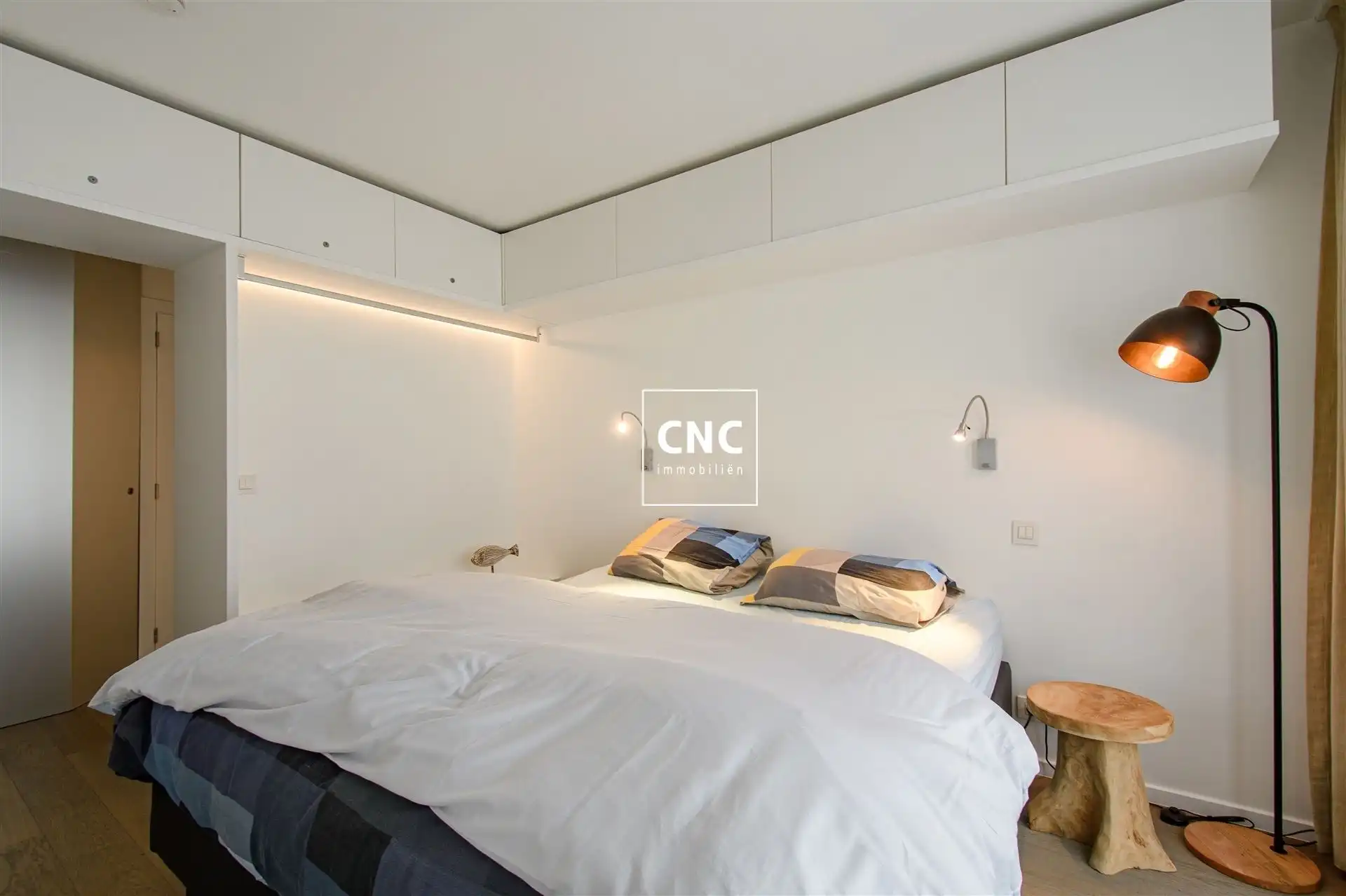 Smaakvol gemeubeld 1-slaapkamerappartement nabij de Zeedijk foto 9