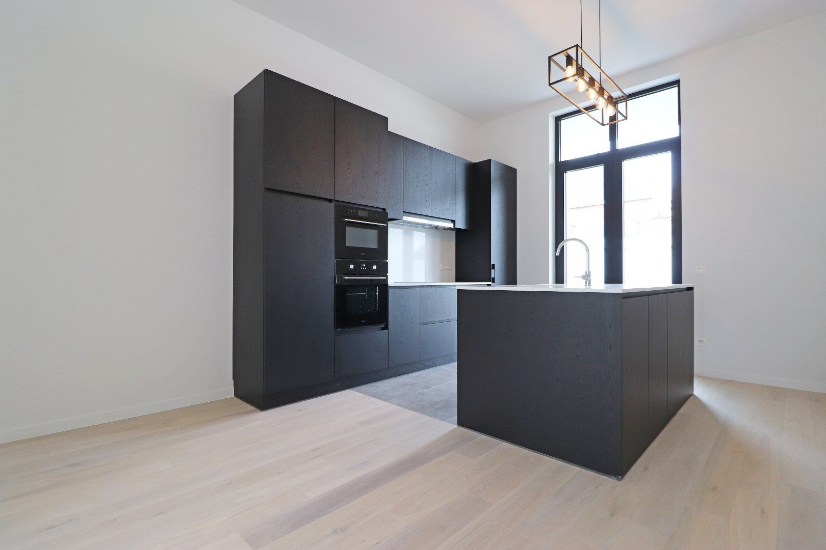 Prachtig appartement met tuintje foto 3