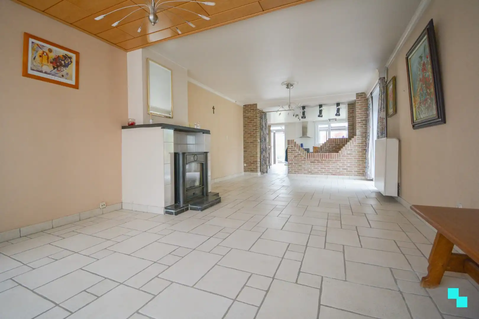 Verrassend ruime HOB met praktijk te Sint-Henricus foto 5