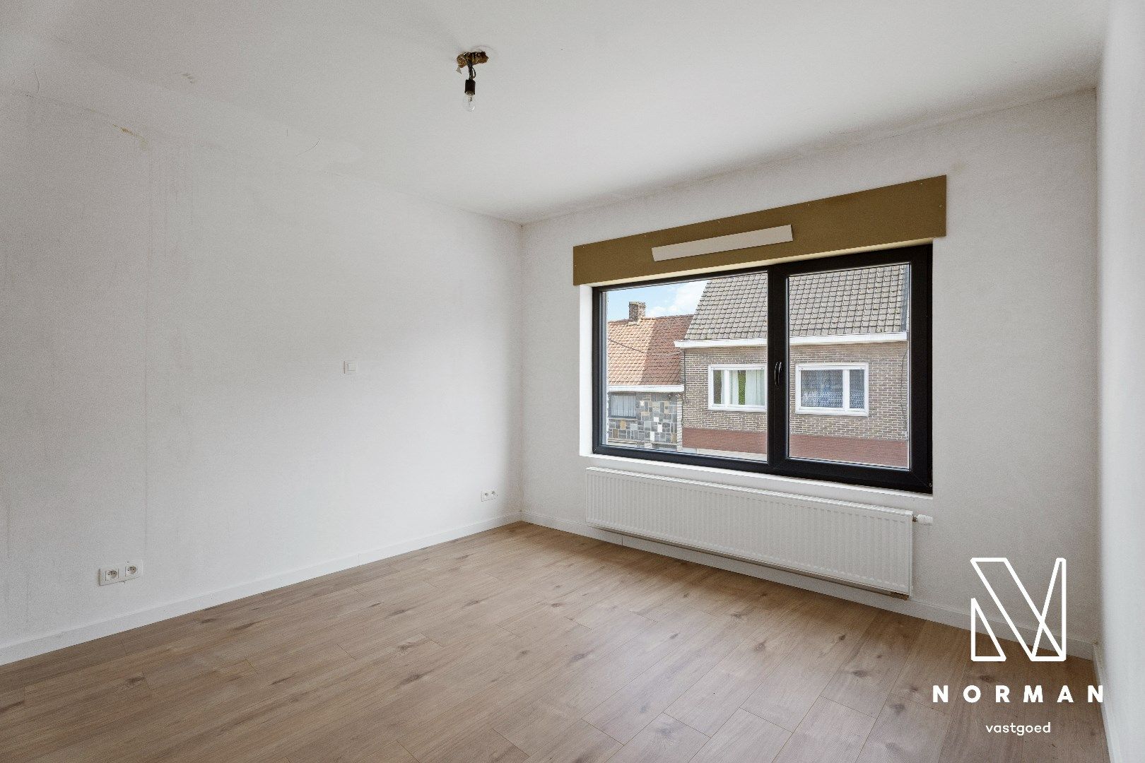 RuimeEnergetisch gerenoveerde woning met 3 slaapkamers te Deerlijk foto 8
