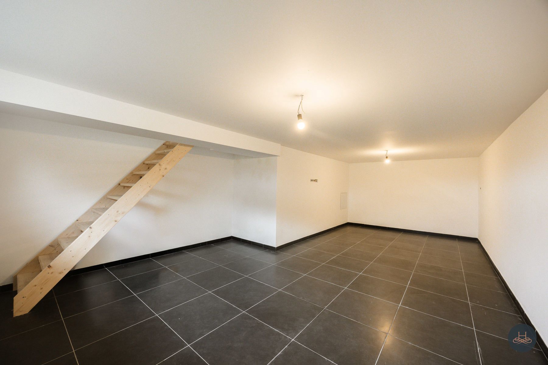 Vernieuwbouwvilla met praktijkruimte in rustige buurt foto 20