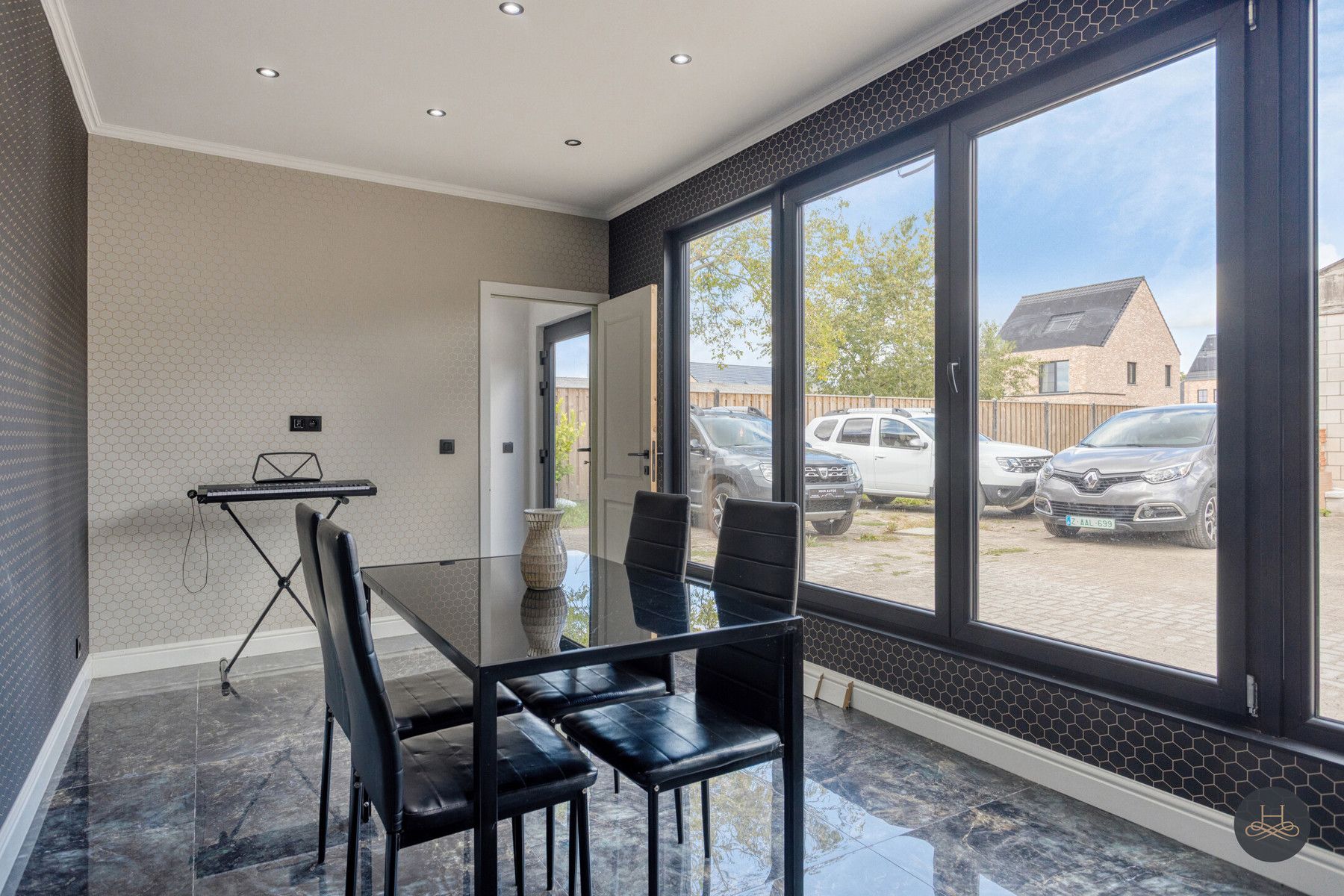 Ruime halfopen bebouwing met 5 à 6 slaapkamers en parkings foto 22