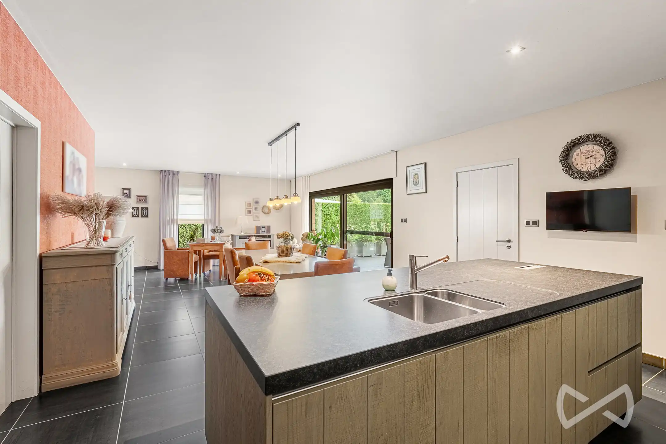 TE KOOP | Ruime instapklare woning op 20 are in Paal foto 7