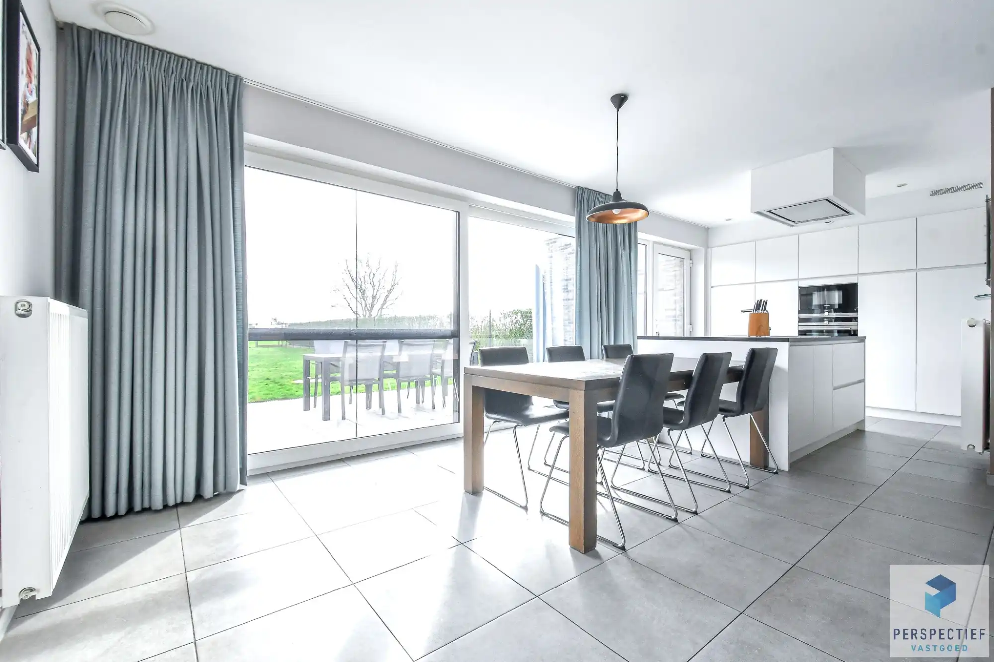 BEZOEKMOMENT ZATERDAG 07/03 VAN 9U TOT 12U| Recente 3 slpk woning met garage en tuin met landelijk uitzicht foto 8