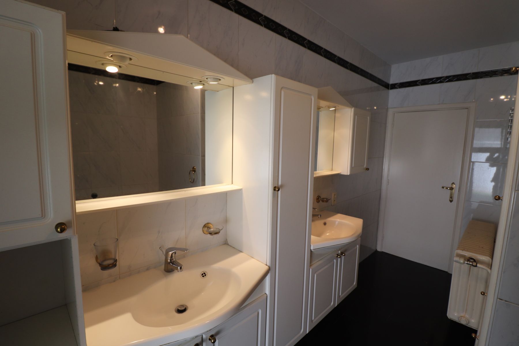 Charmante villa met 5 slaapkamers op een perceel van 1.785m² - Gelegen in een rustige en kindvriendelijke verkaveling. foto 14