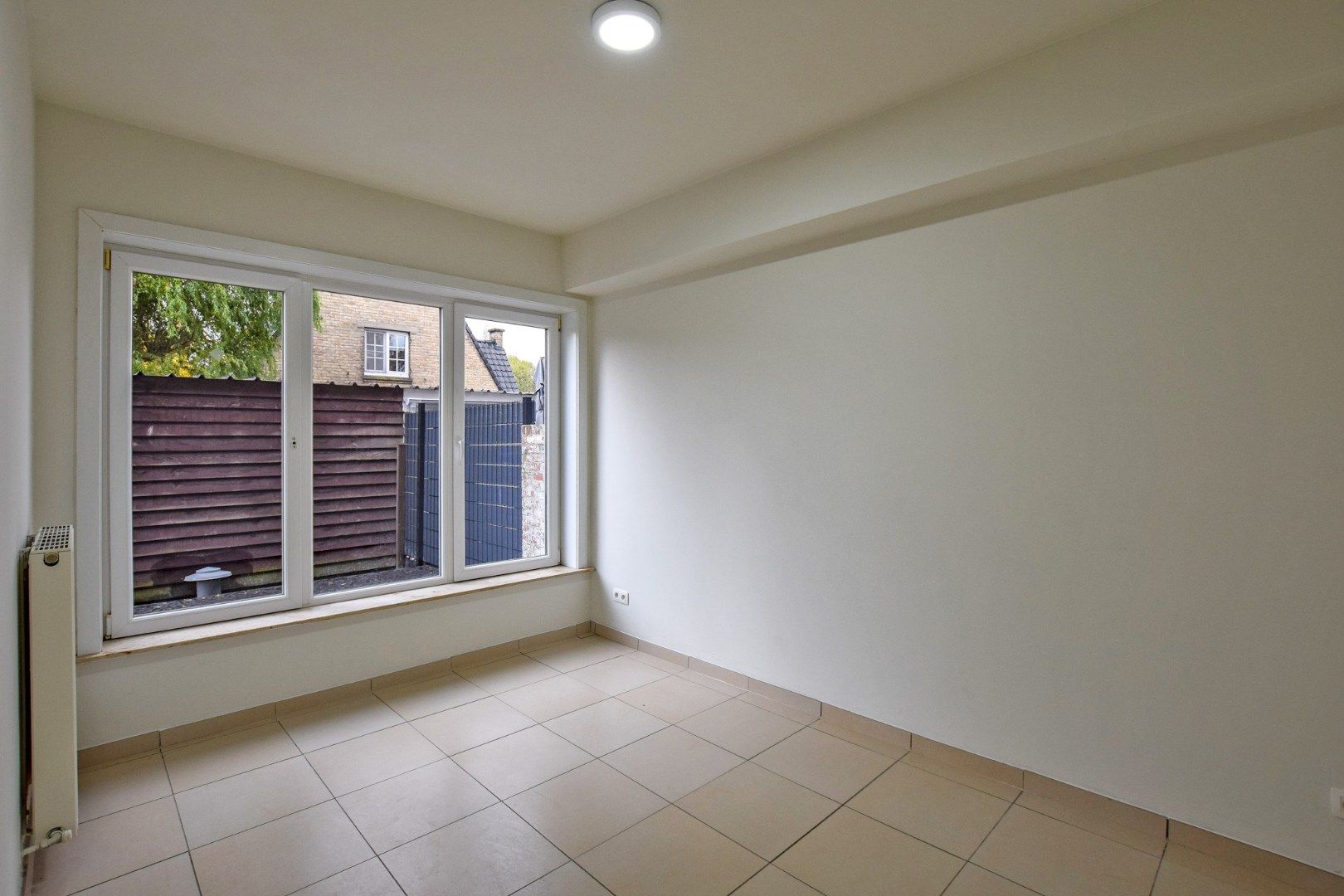 Gelijkvloersappartement met 2 slaapkamers (71 m²) met ruim terras (40 m²) en parkeerplaats te Nieuwpoort.  foto 8