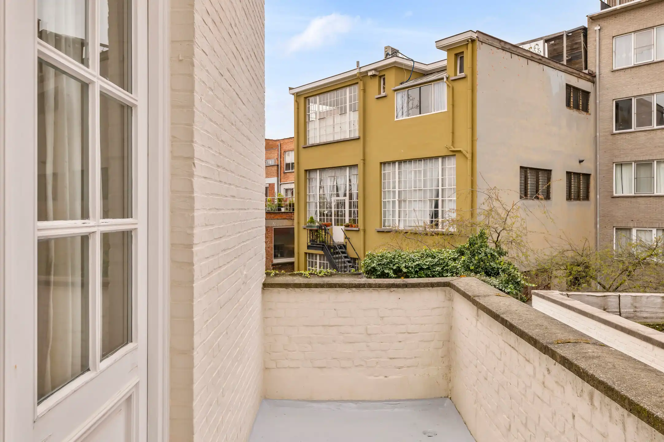 Statig herenhuis met praktijkruimte op toplocatie in Antwerpen foto 48