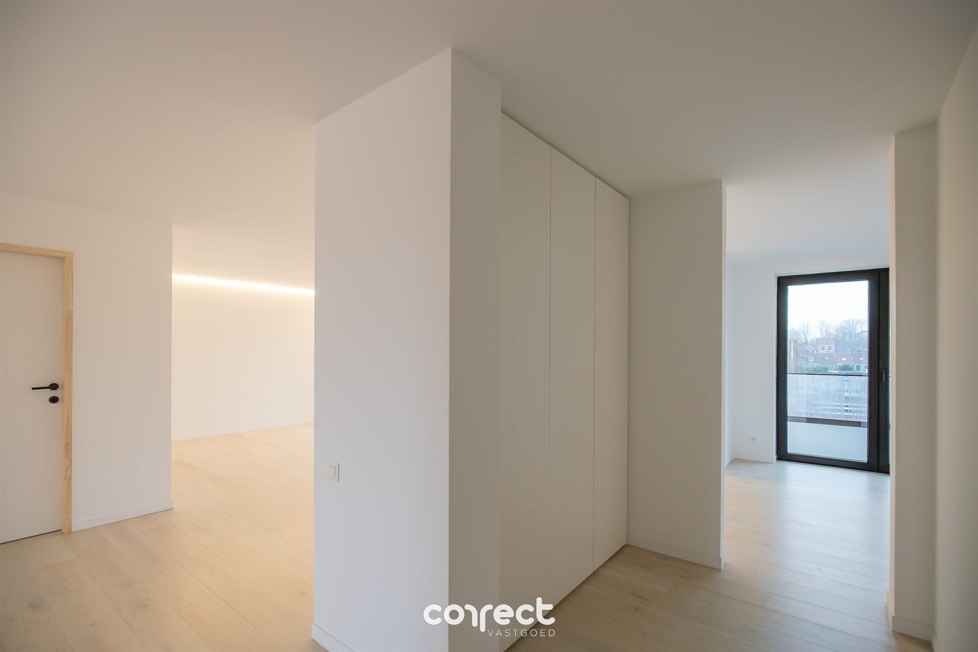 Uitzonderlijk penthouse op de rand van de Brugse binnenstad.  foto 8